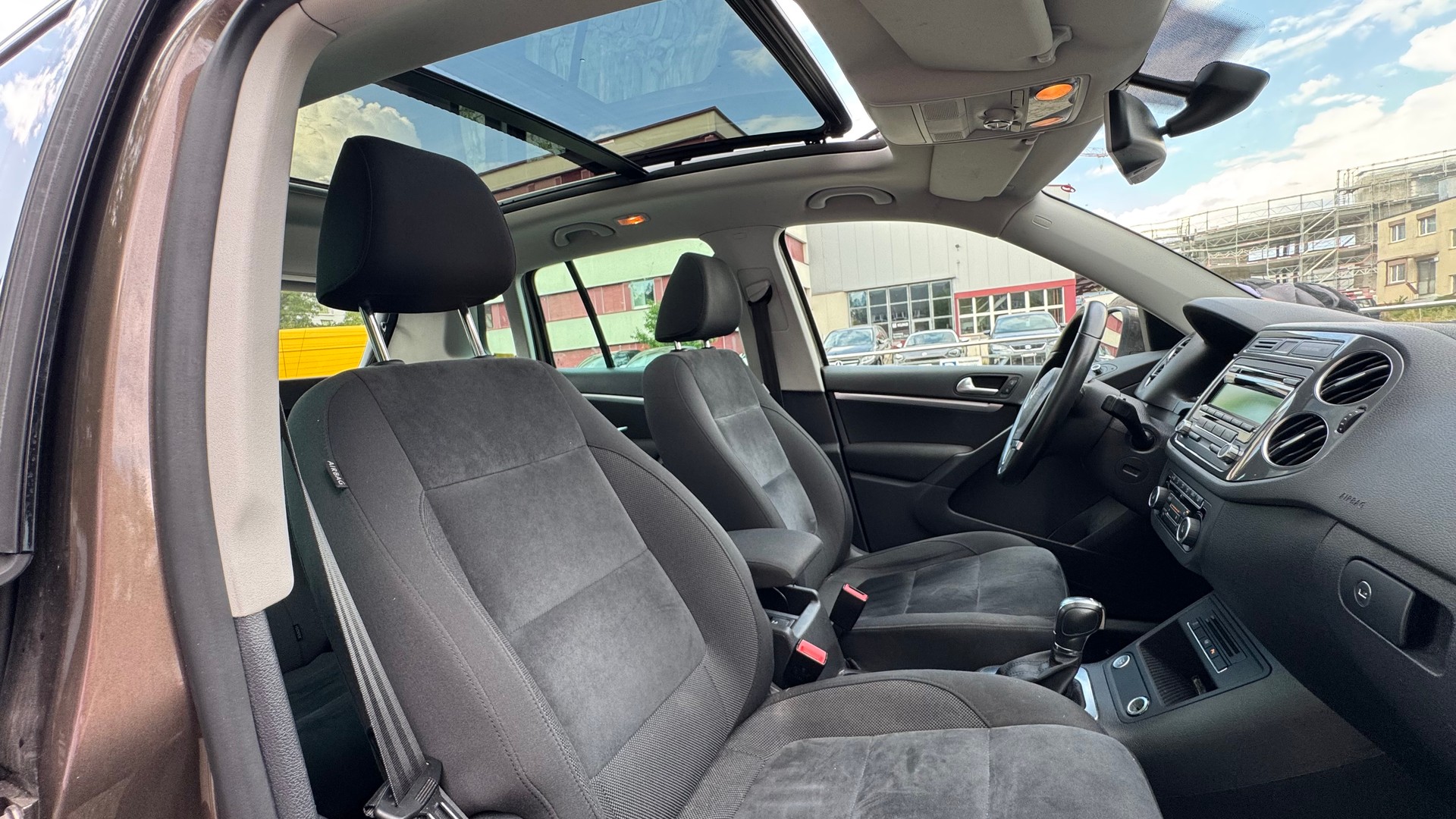 VW Tiguan 2.0 TSI Sport&Style 4Motion DSG-image-10