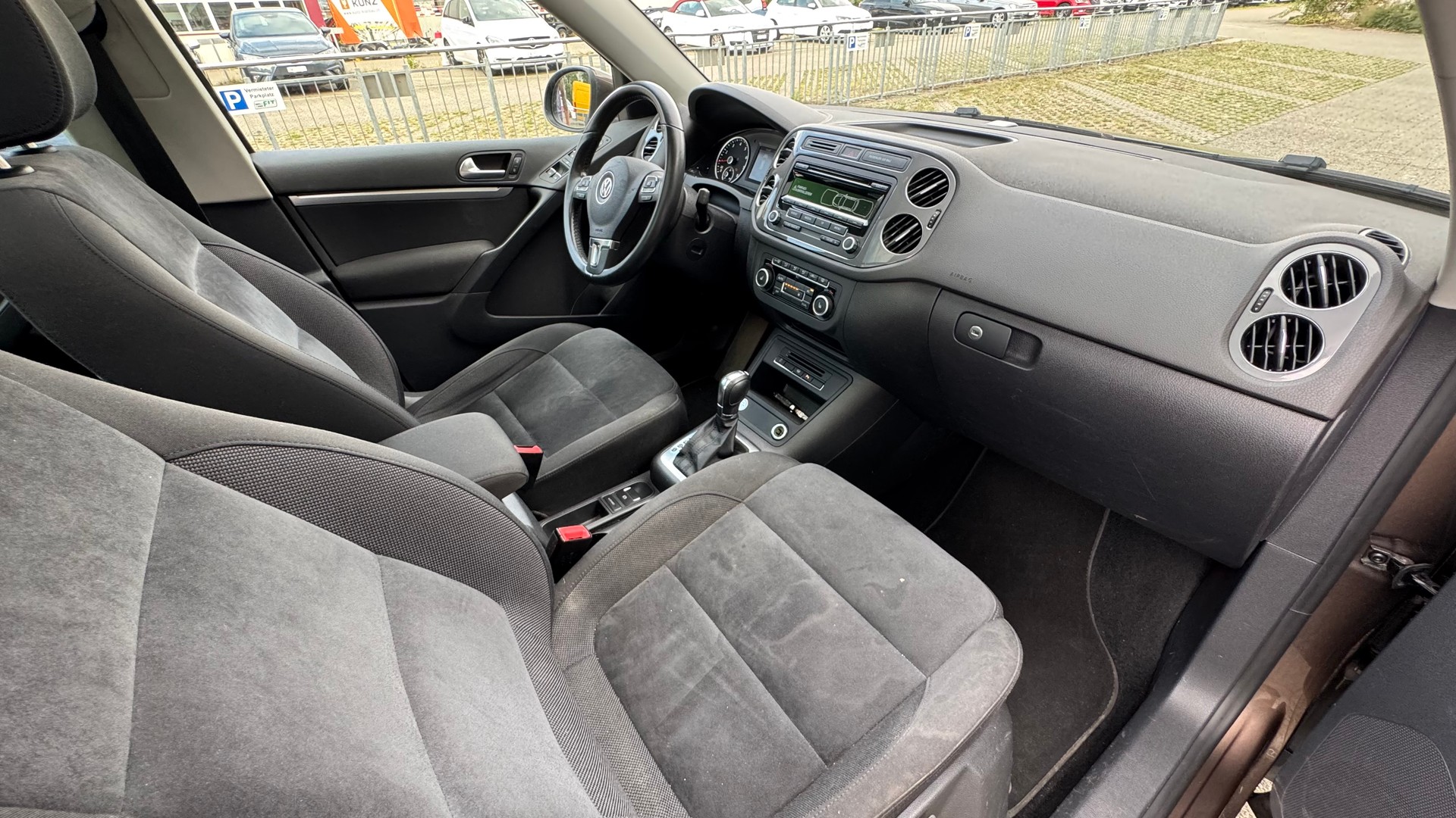 VW Tiguan 2.0 TSI Sport&Style 4Motion DSG-image-9