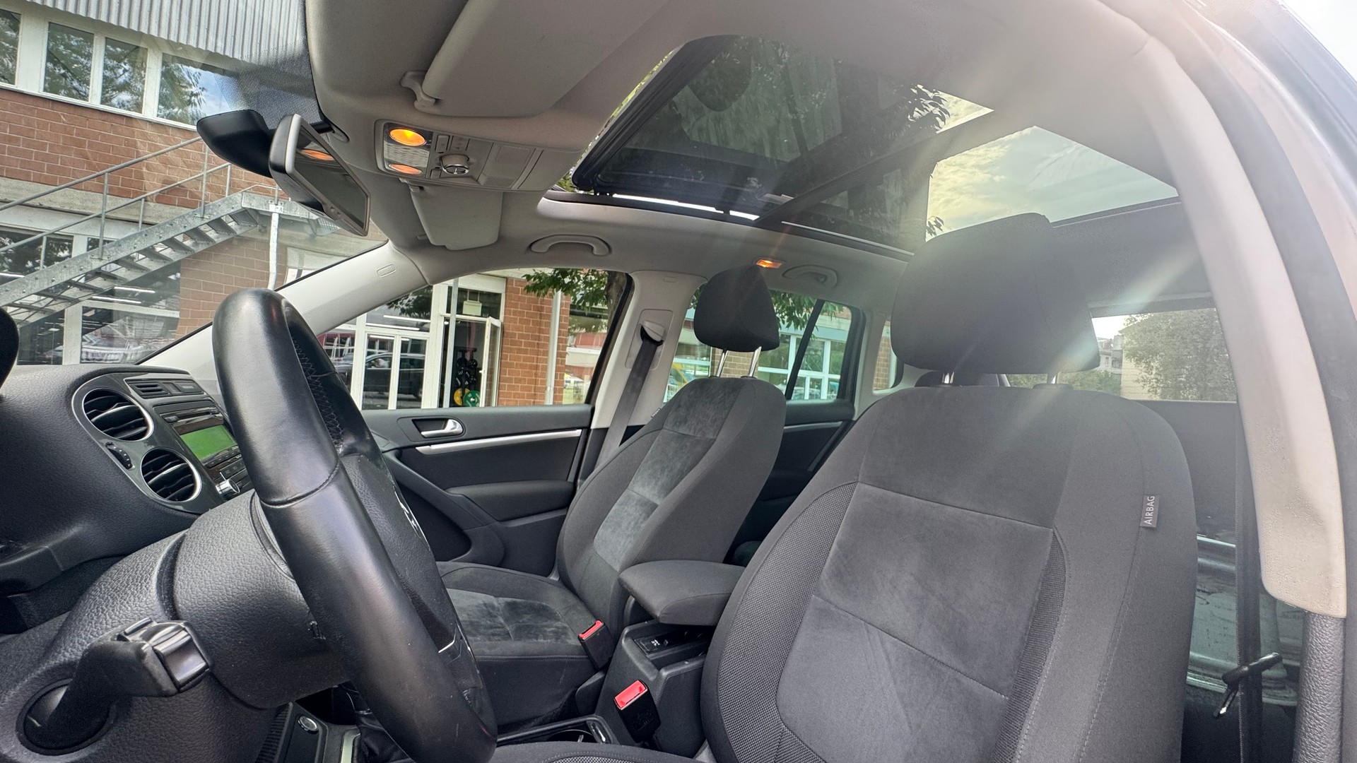 VW Tiguan 2.0 TSI Sport&Style 4Motion DSG-image-6