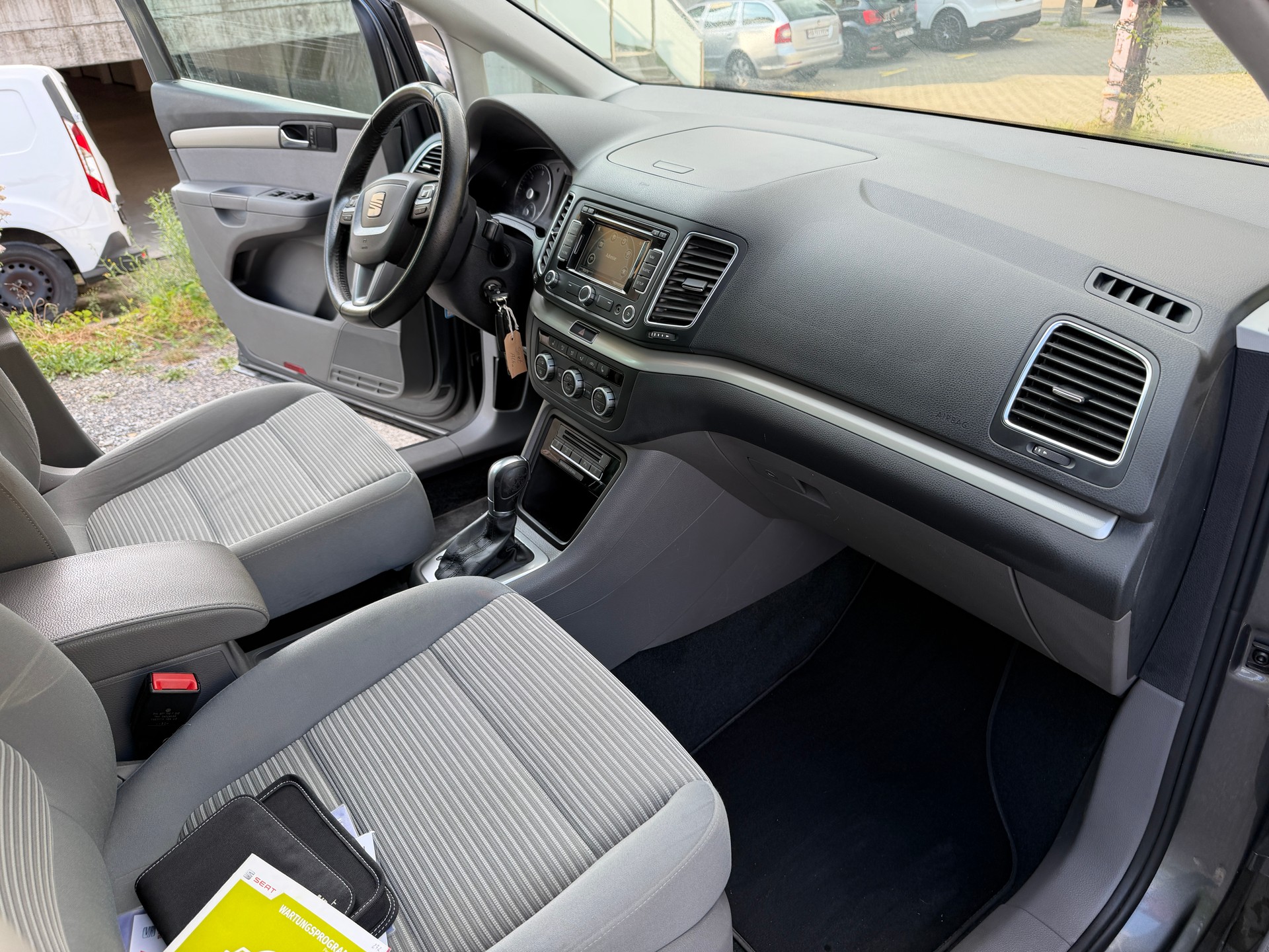 SEAT Alhambra 2.0 TDI Style Eco DSG-image-9