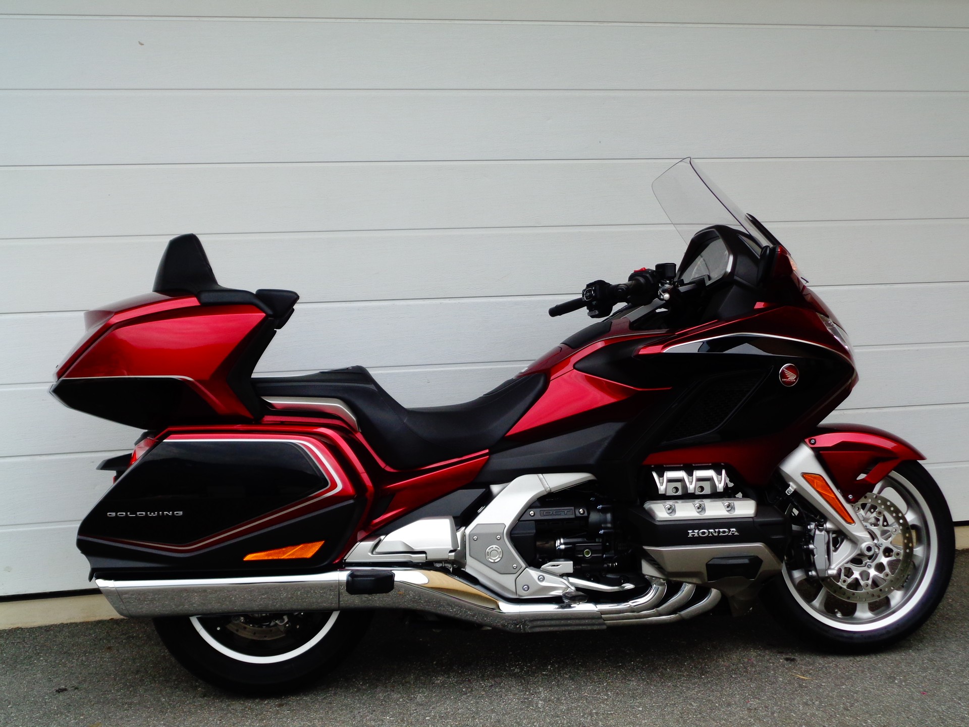 HONDA GL 1800 DA DCT Goldwing Tour-showroom-element-2