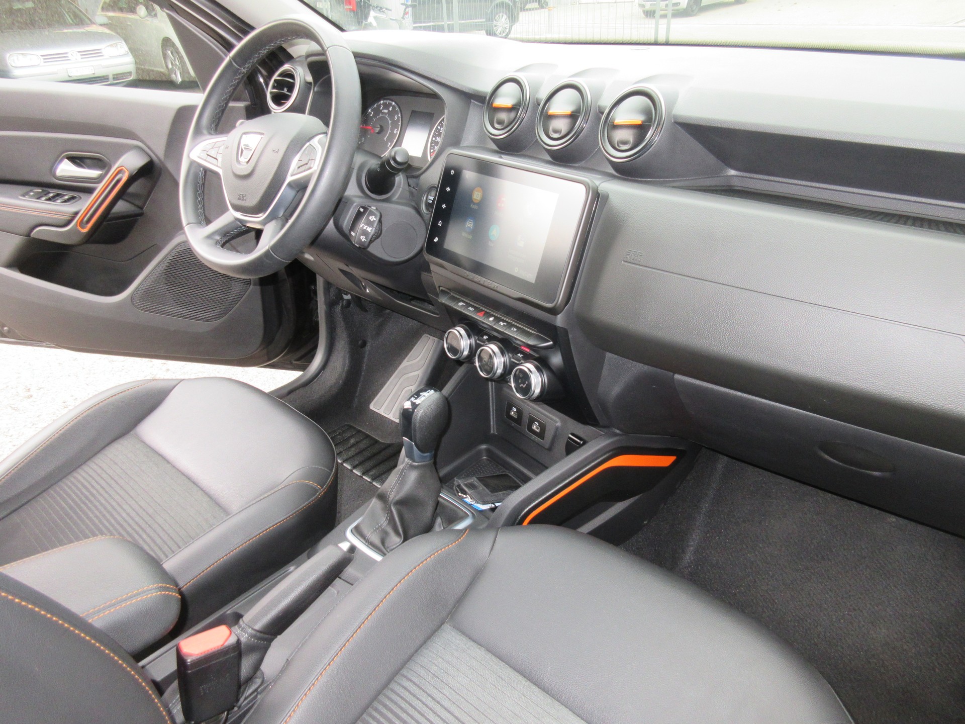 DACIA Duster TCe 150 Prestige EDC 4x2-image-12