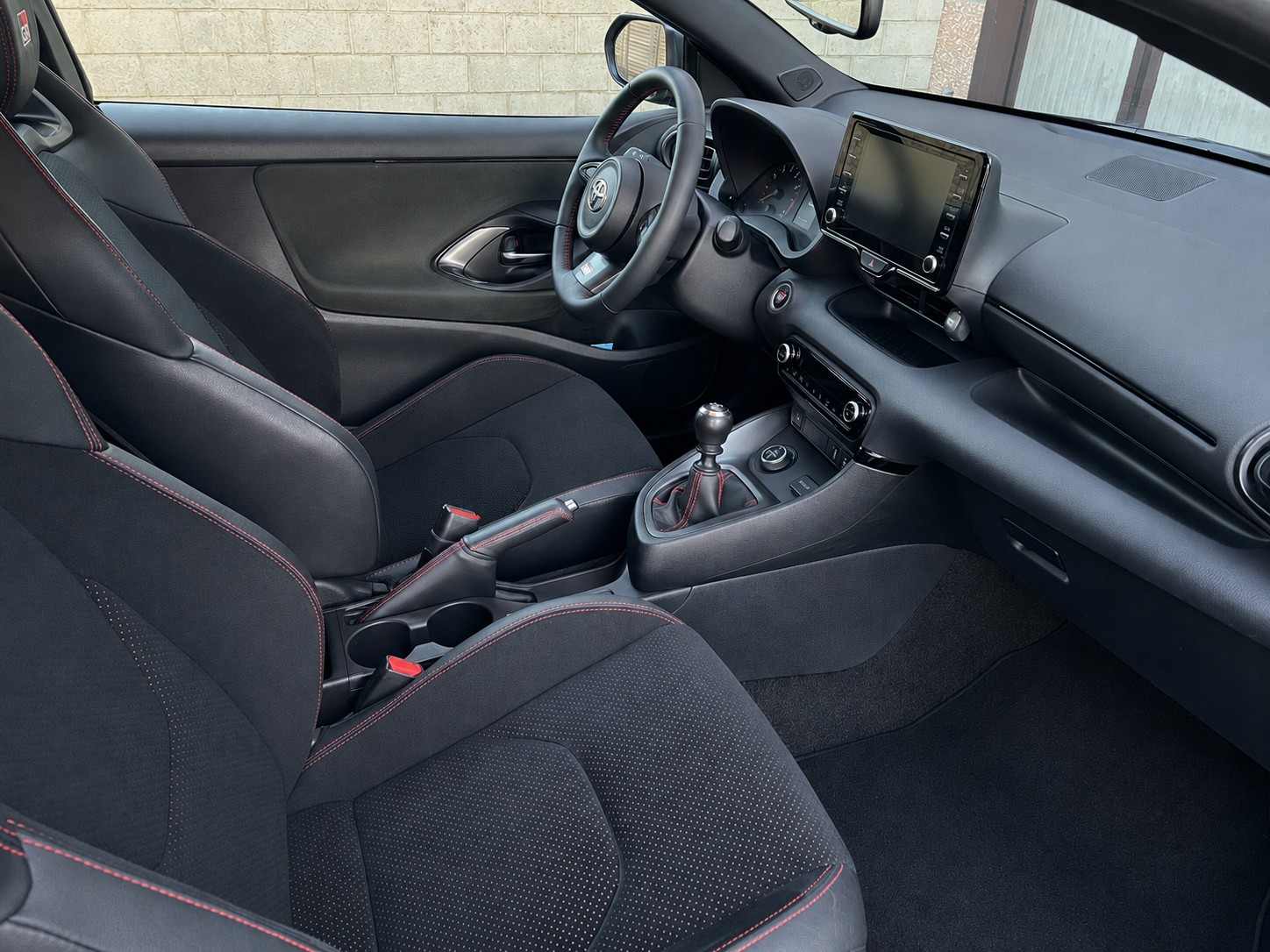 TOYOTA 1.6 Turbo Sport 4x4-image-9