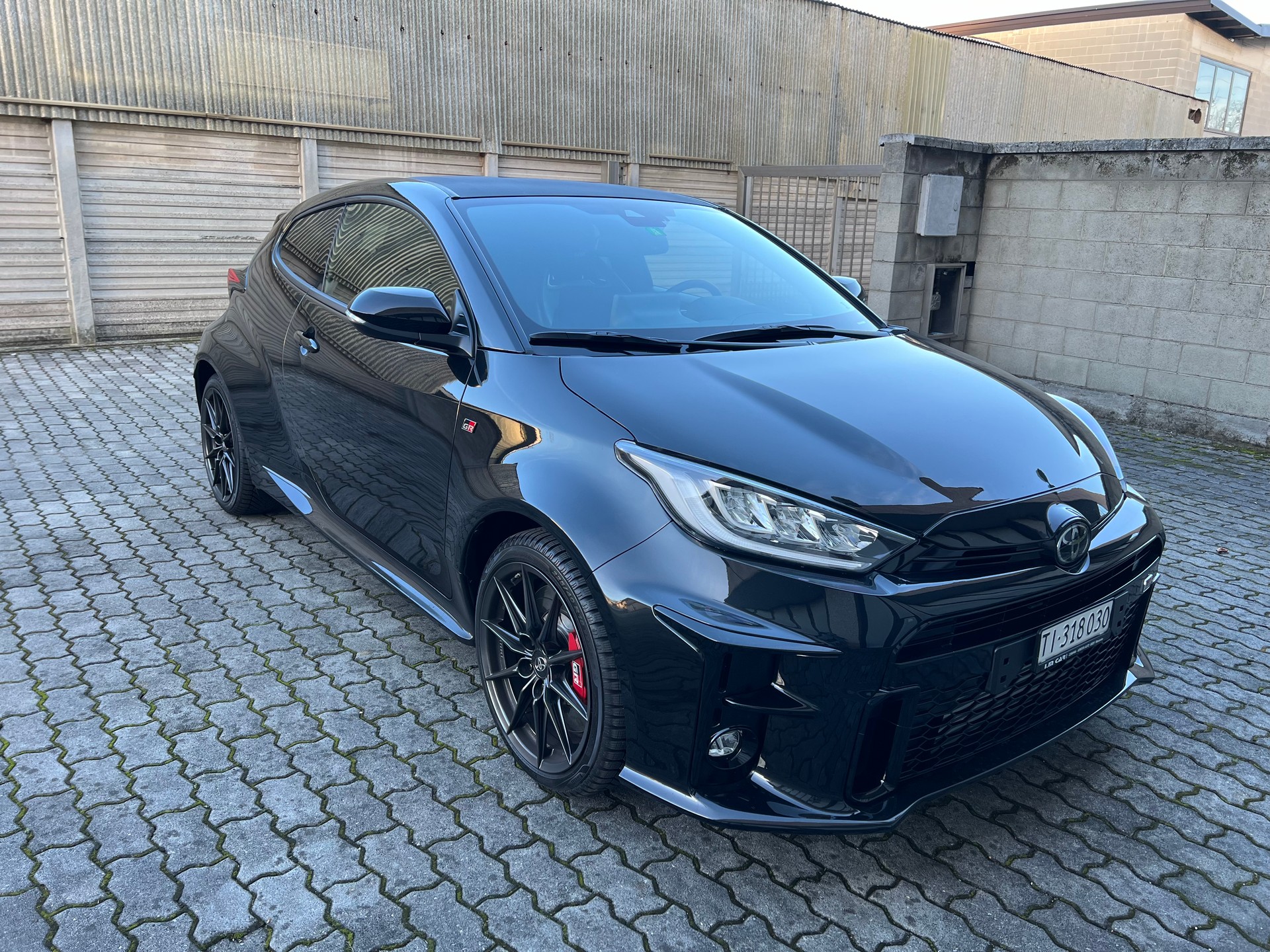 TOYOTA 1.6 Turbo Sport 4x4-image-0