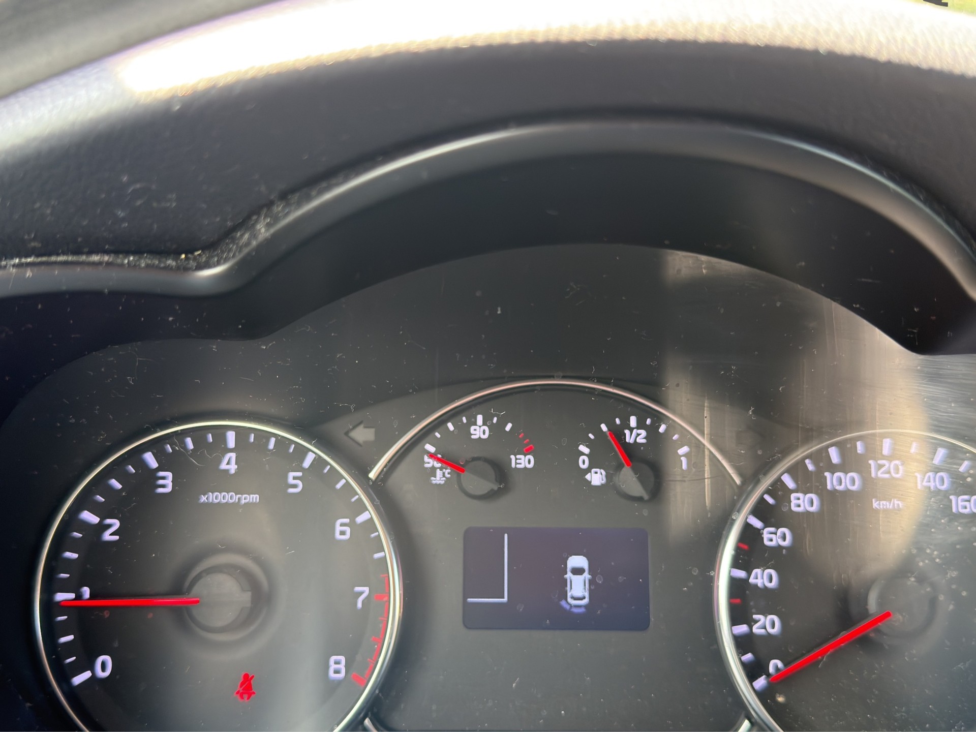 KIA Carens 1.6 GDI Trend-image-15