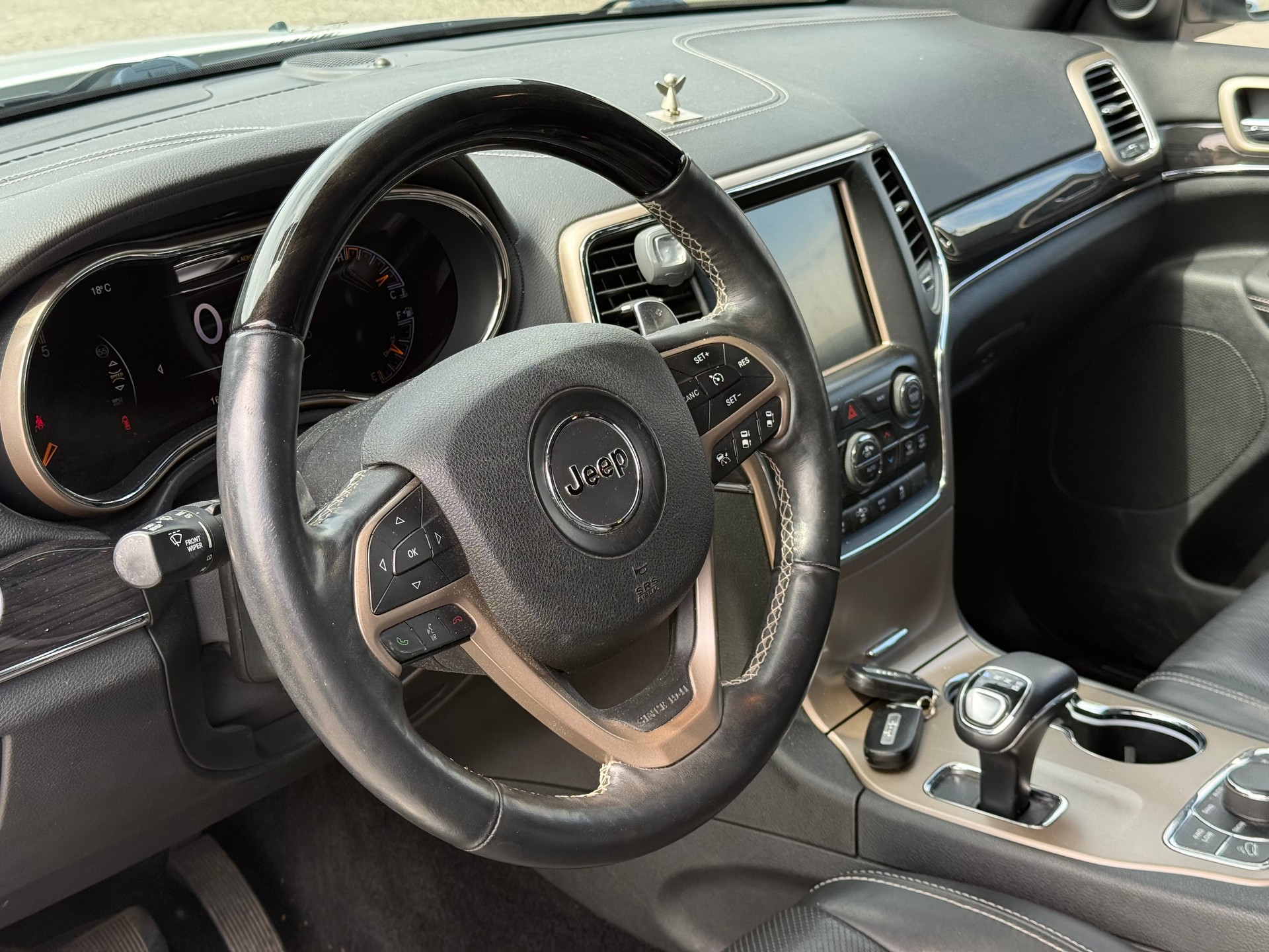 JEEP Grand Cherokee 3.0 CRD Overland Automatic-image-8