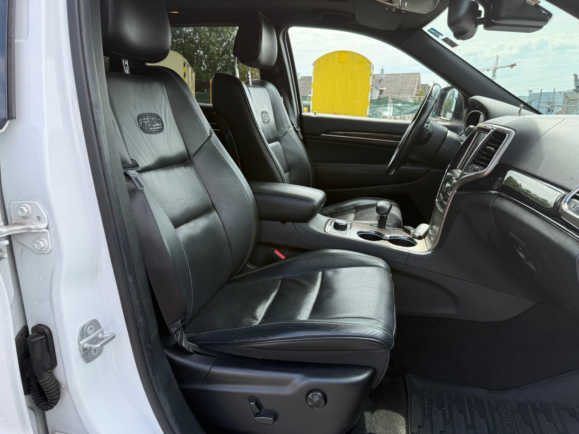 JEEP Grand Cherokee 3.0 CRD Overland Automatic-image-10