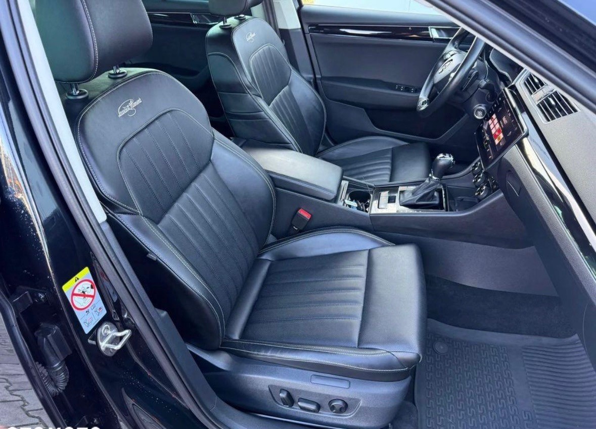 SKODA 2.0 TDI VOLLAUSSTATTUNG Laurin & Klement 4x4 DSG-image-2