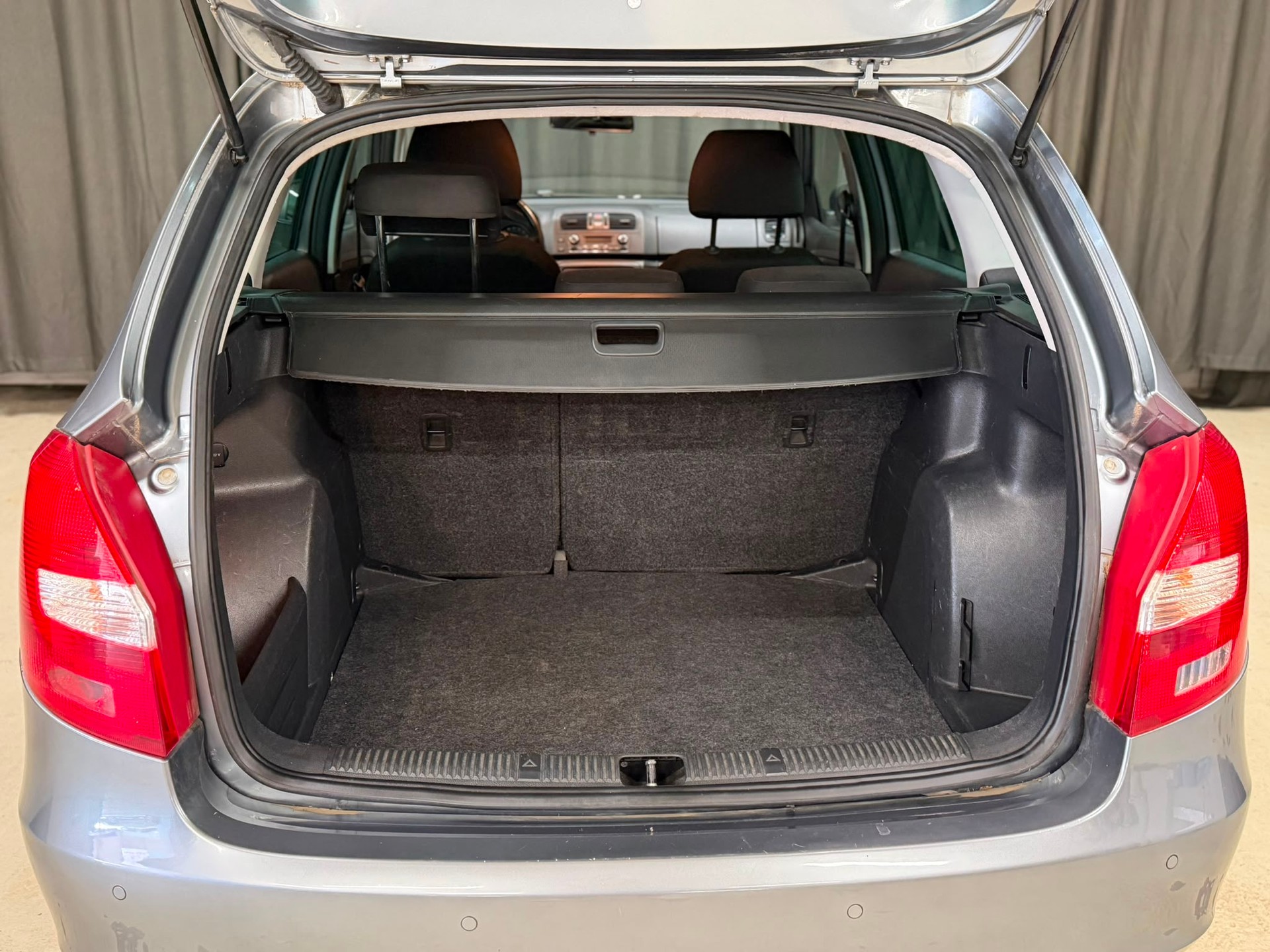 SKODA Fabia 1.2 TSI Ambiente-image-12