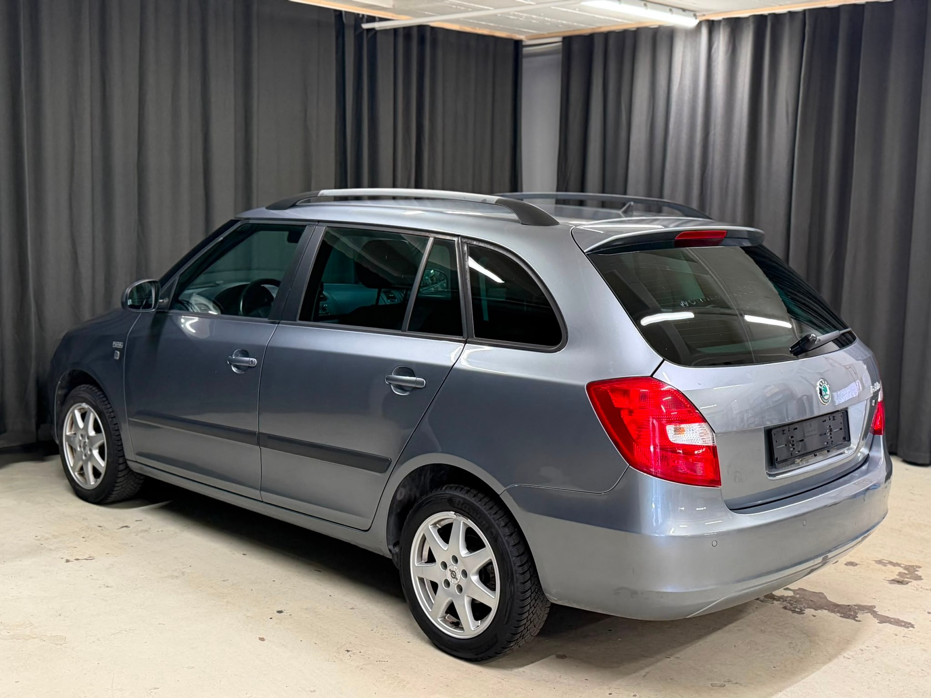 SKODA Fabia 1.2 TSI Ambiente-image-4