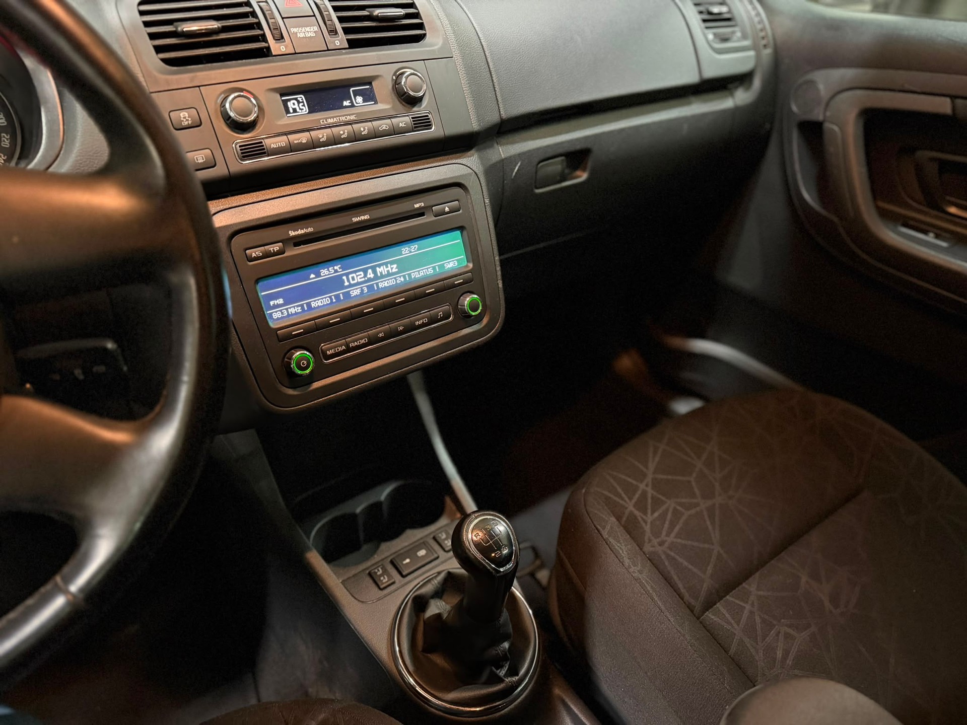 SKODA Fabia 1.2 TSI Ambiente-image-8
