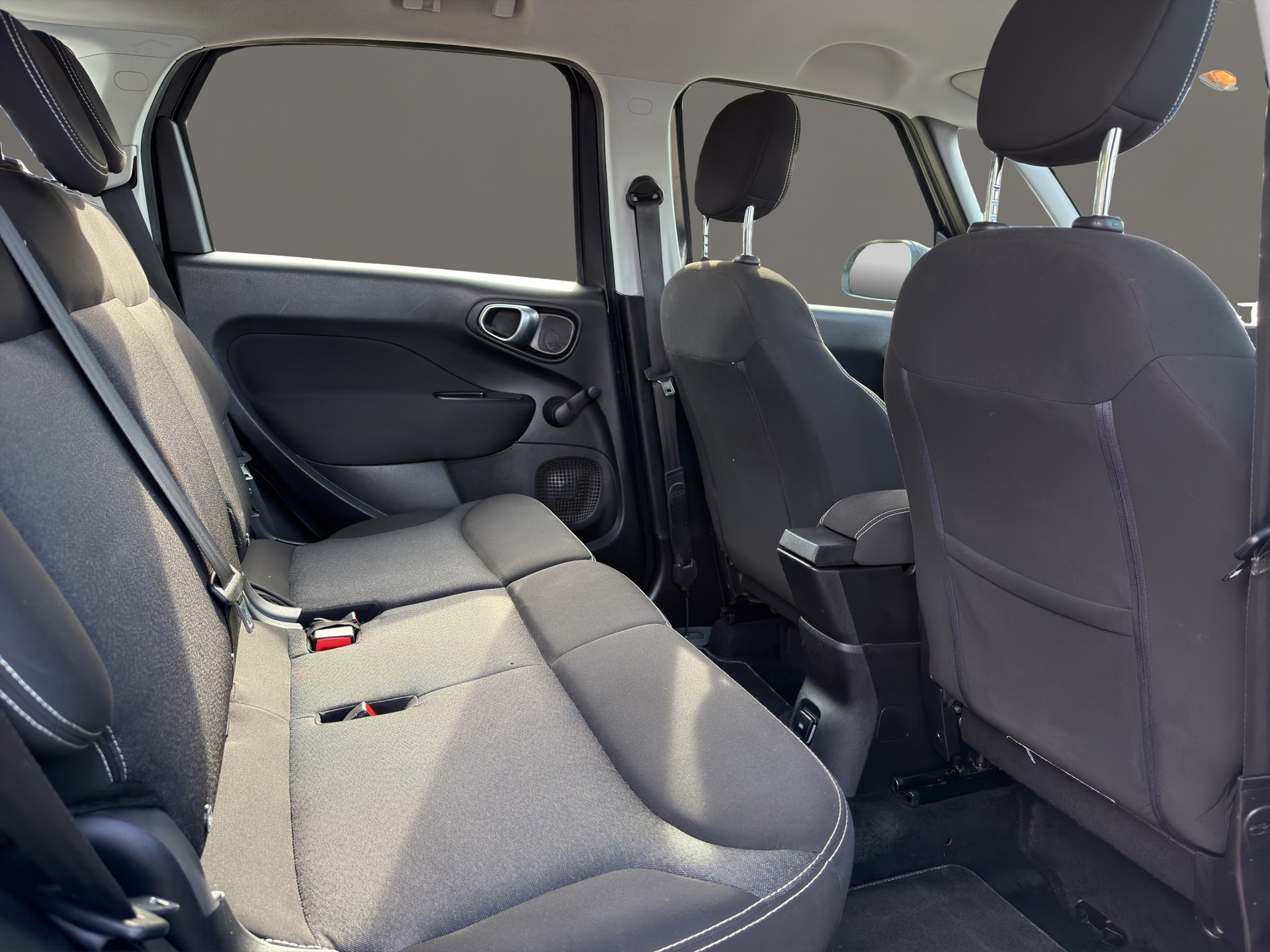 FIAT 500L Wagon 1.6JTD Lounge-image-13