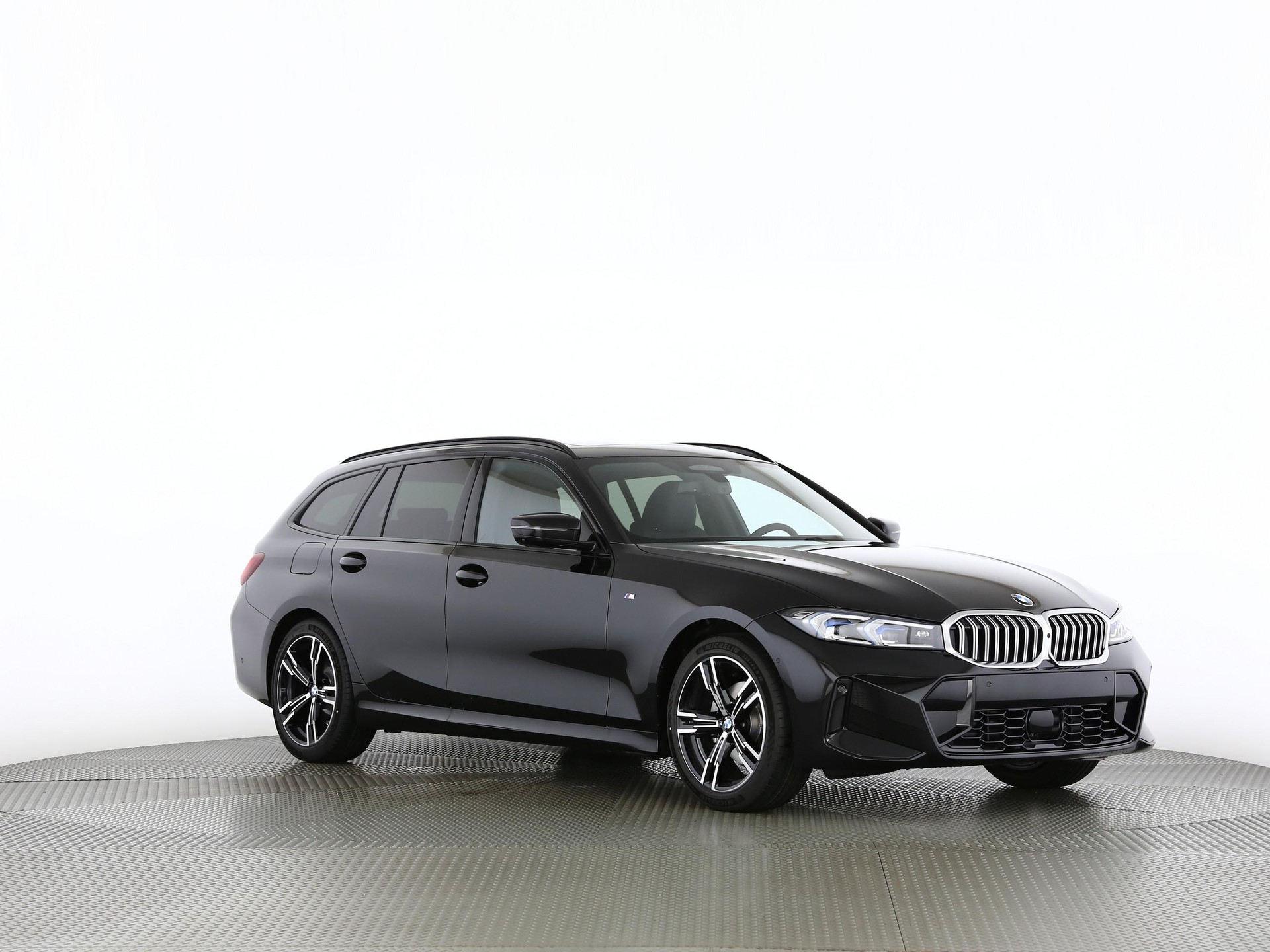 BMW 320d xDrive SAG Touring-image-26