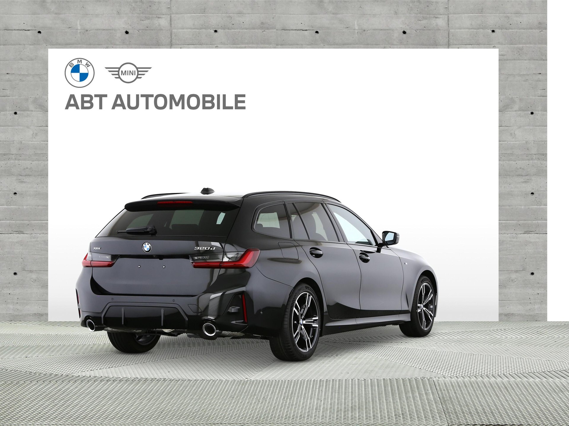 BMW 320d xDrive SAG Touring-image-2