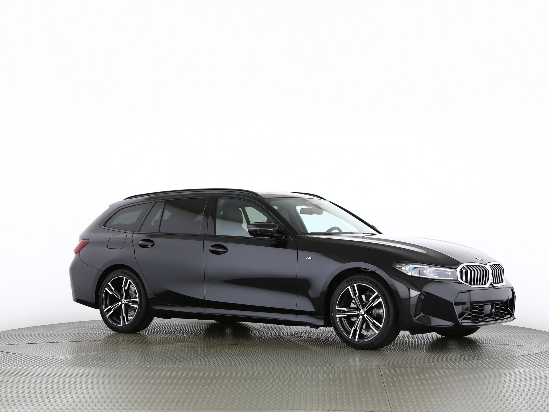BMW 320d xDrive SAG Touring-image-25