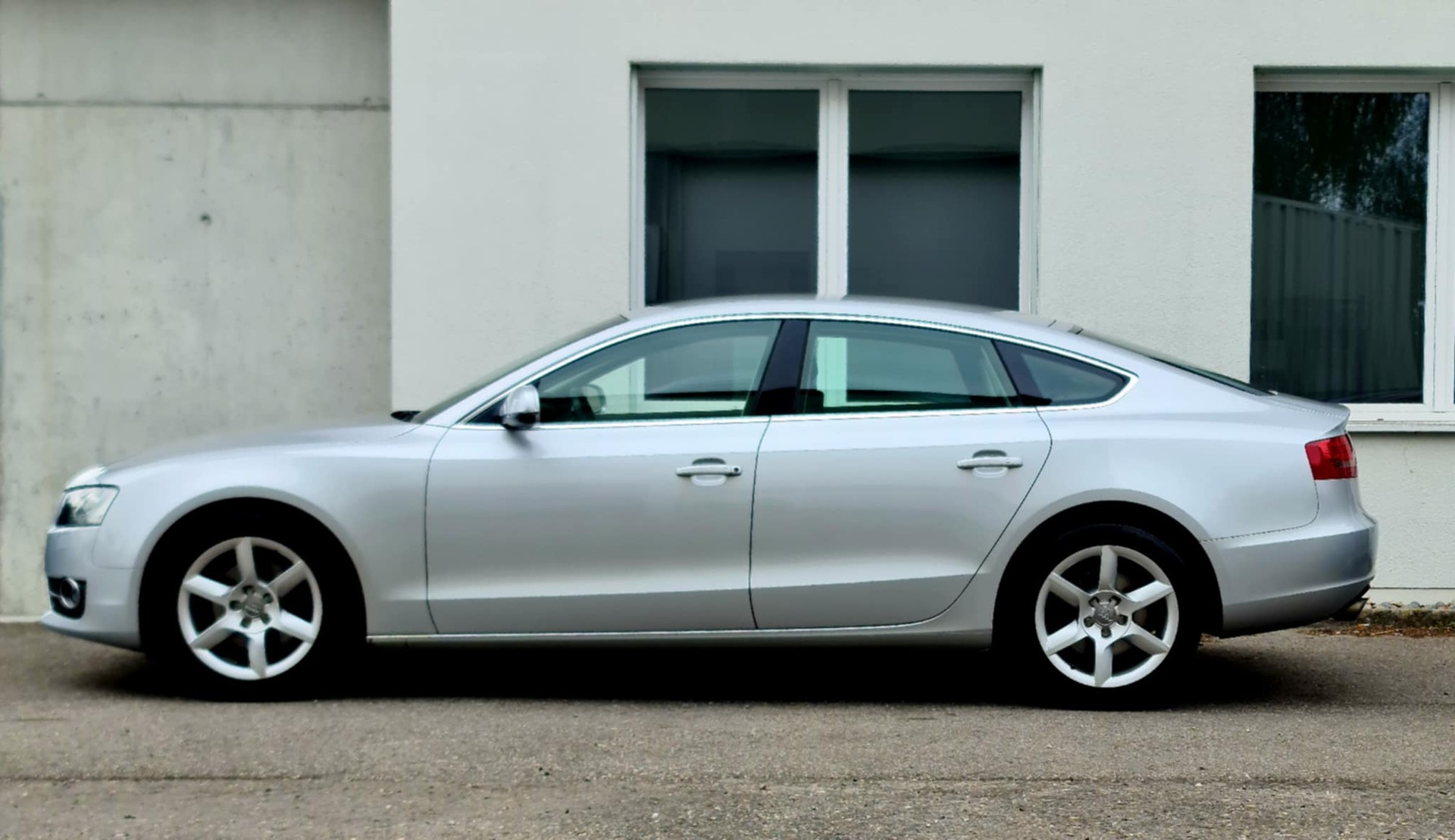 AUDI A5 Sportback 2.0 TFSI-image-5