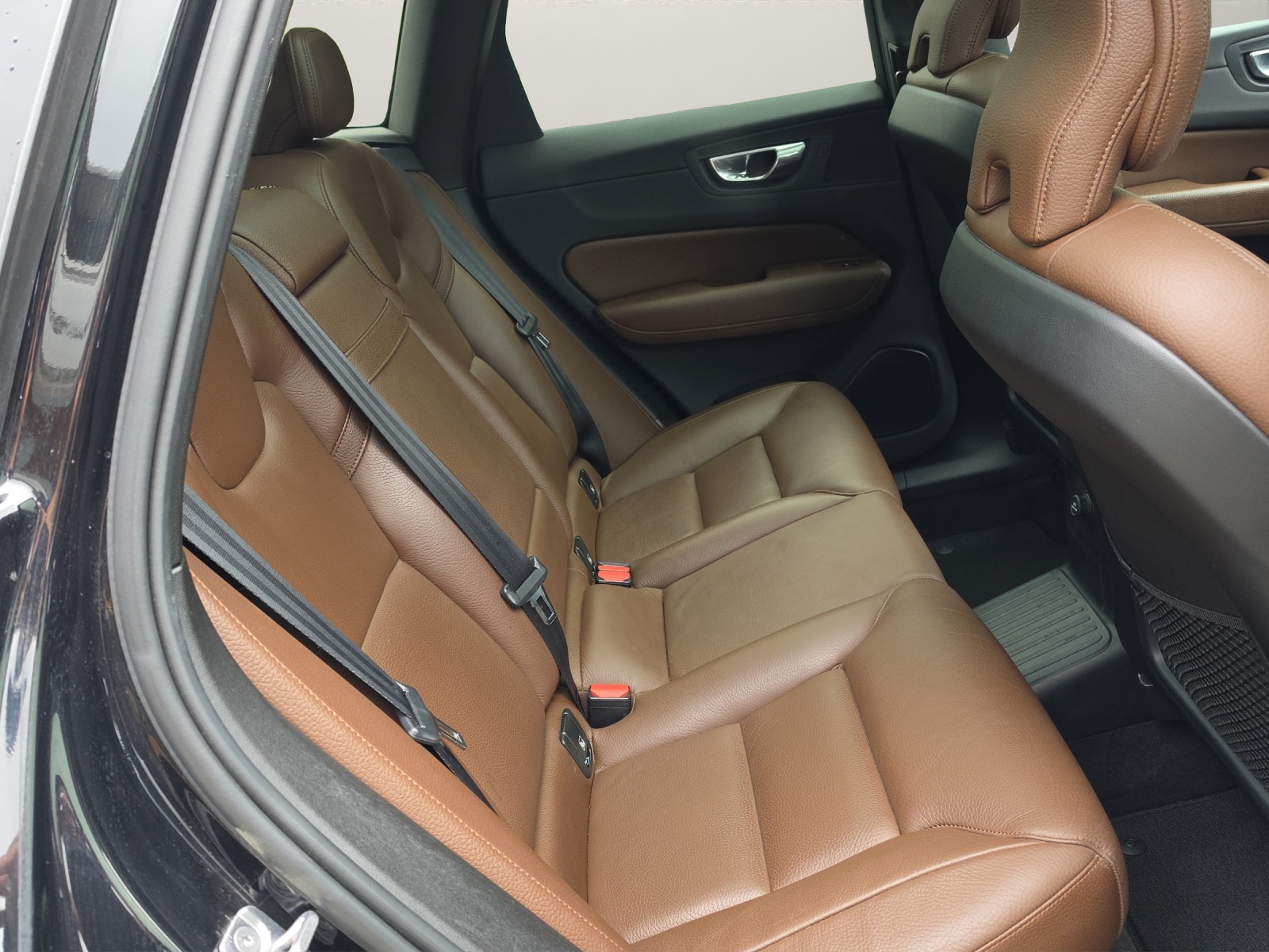 VOLVO XC60 2.0 T8 TE Inscription eAWD-image-17