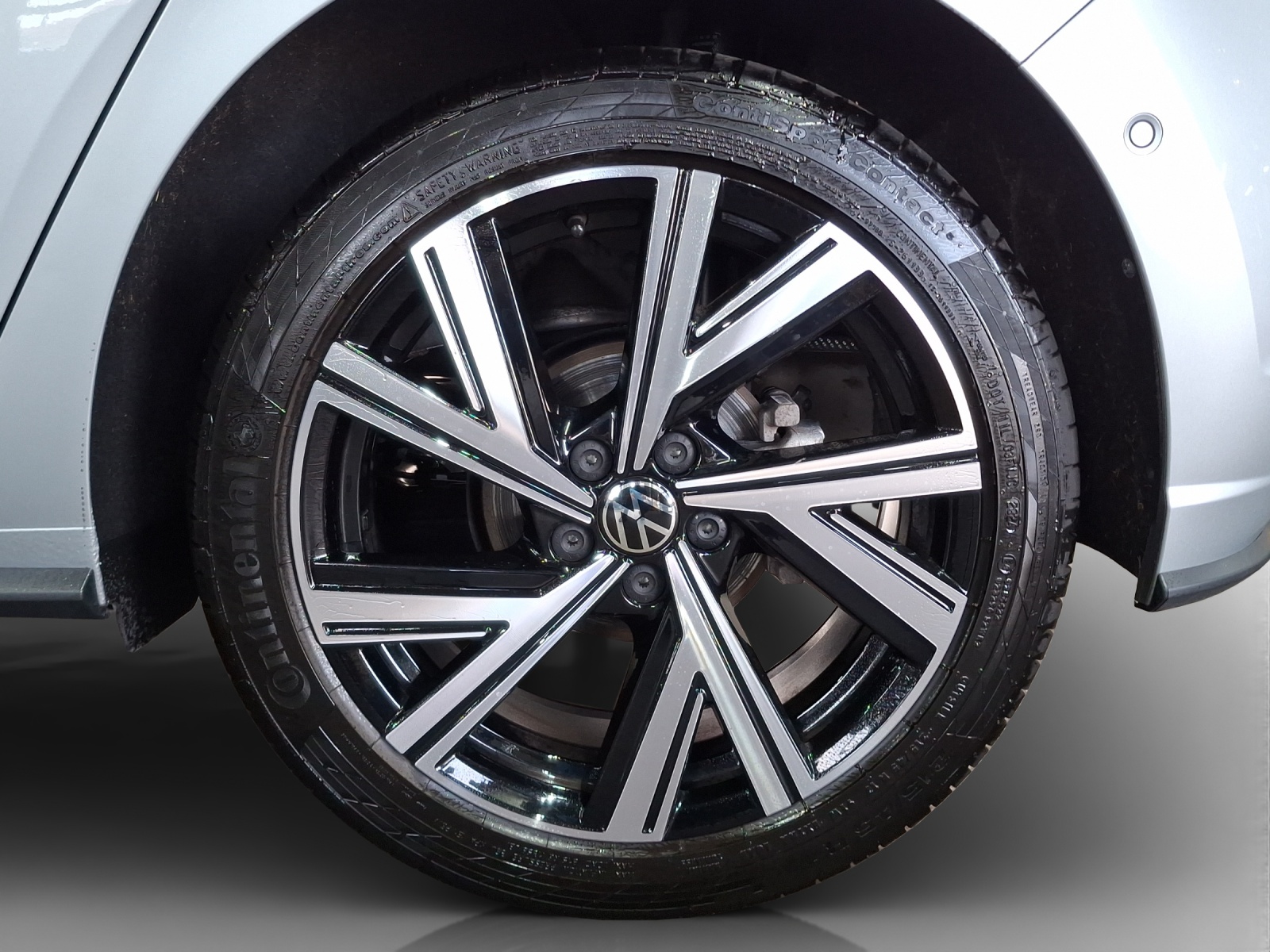 VW Polo 1.0 TSI R-Line DSG-image-13