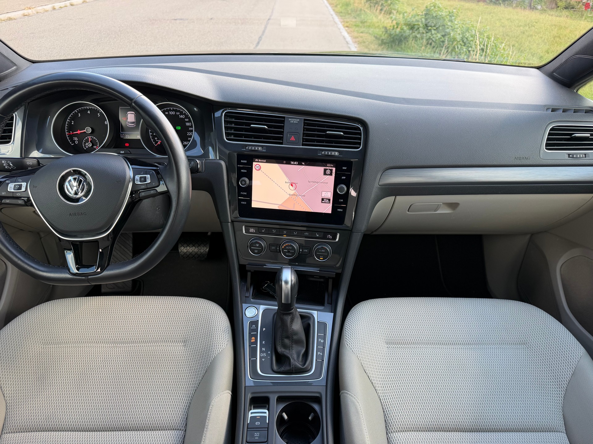 VW Golf 1.5 TSI EVO Comfortline DSG-image-16