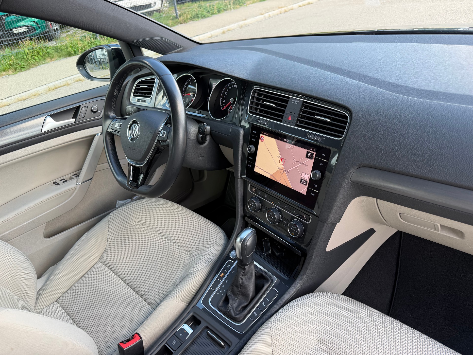 VW Golf 1.5 TSI EVO Comfortline DSG-image-18