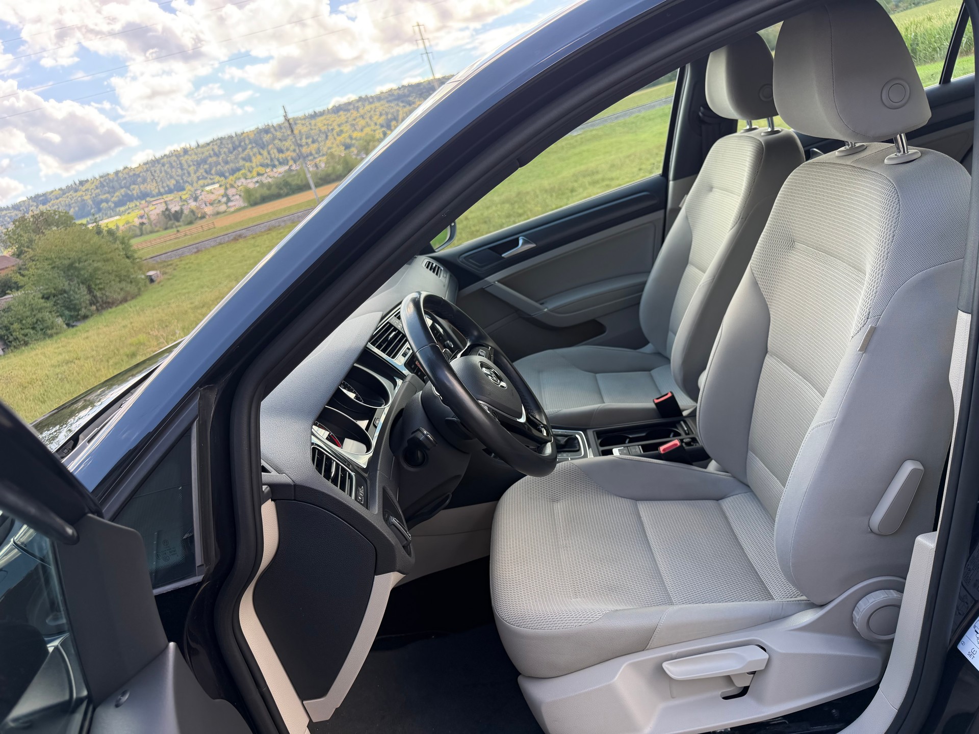 VW Golf 1.5 TSI EVO Comfortline DSG-image-24