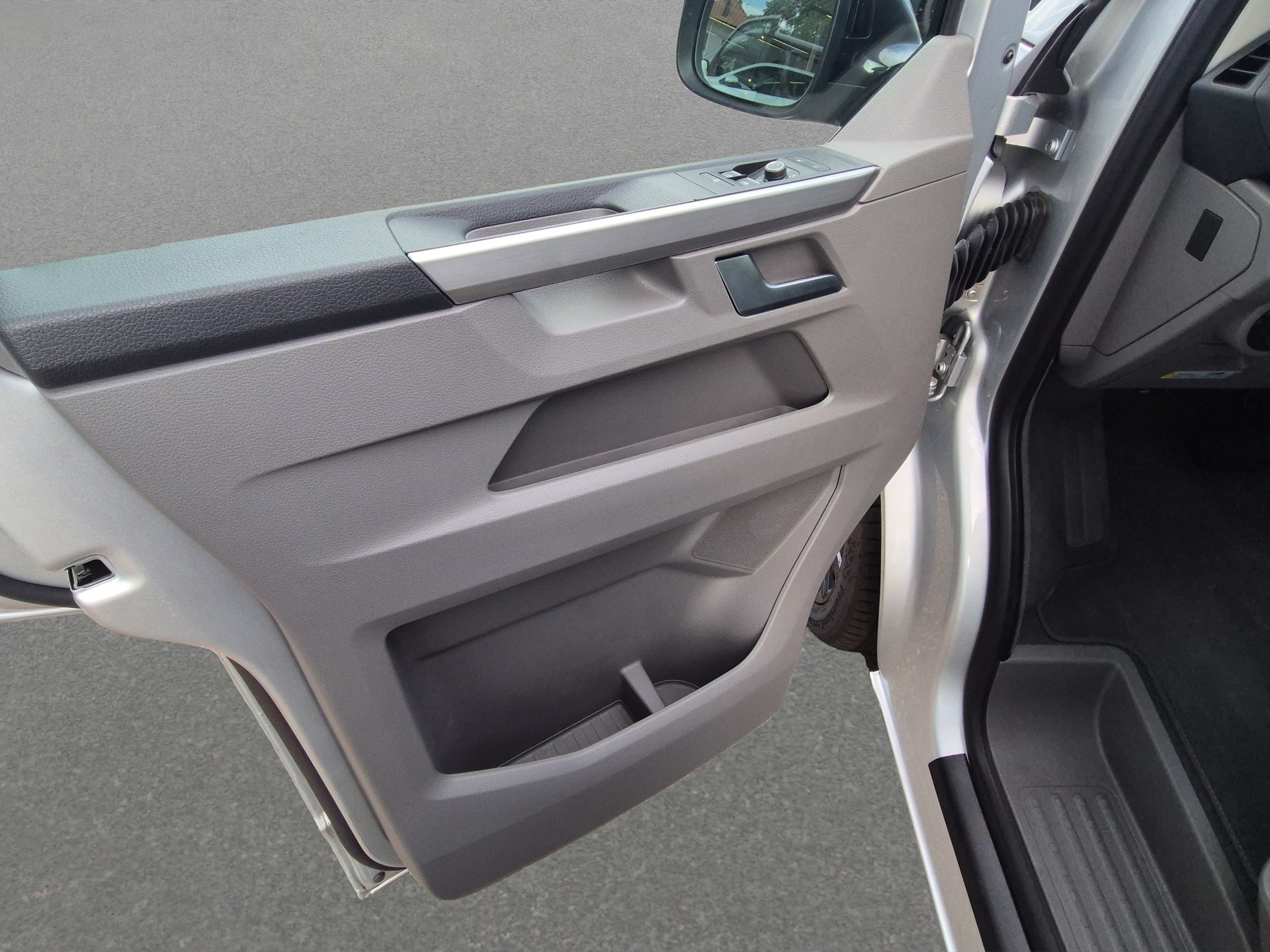 VW California 2.0 TDI Ocean-image-8