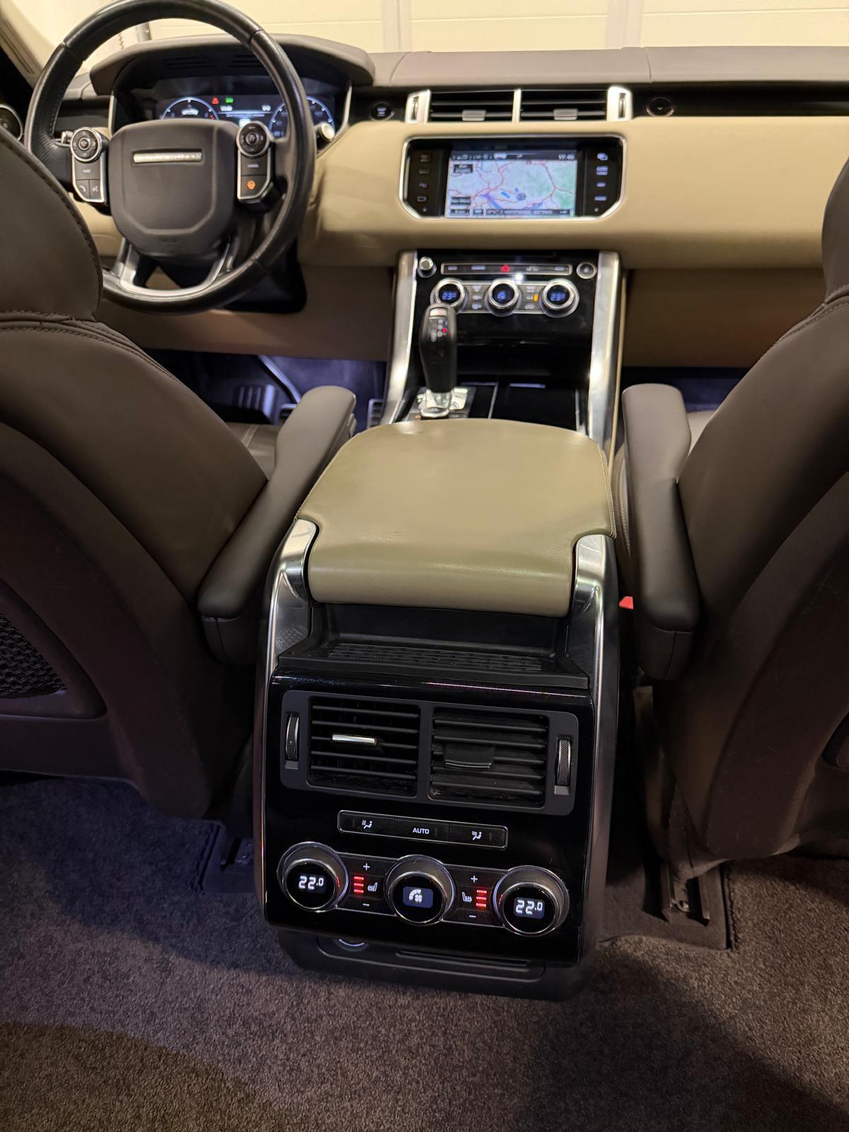 LAND ROVER Range Rover Sport 3.0 SDV6 SE-image-12