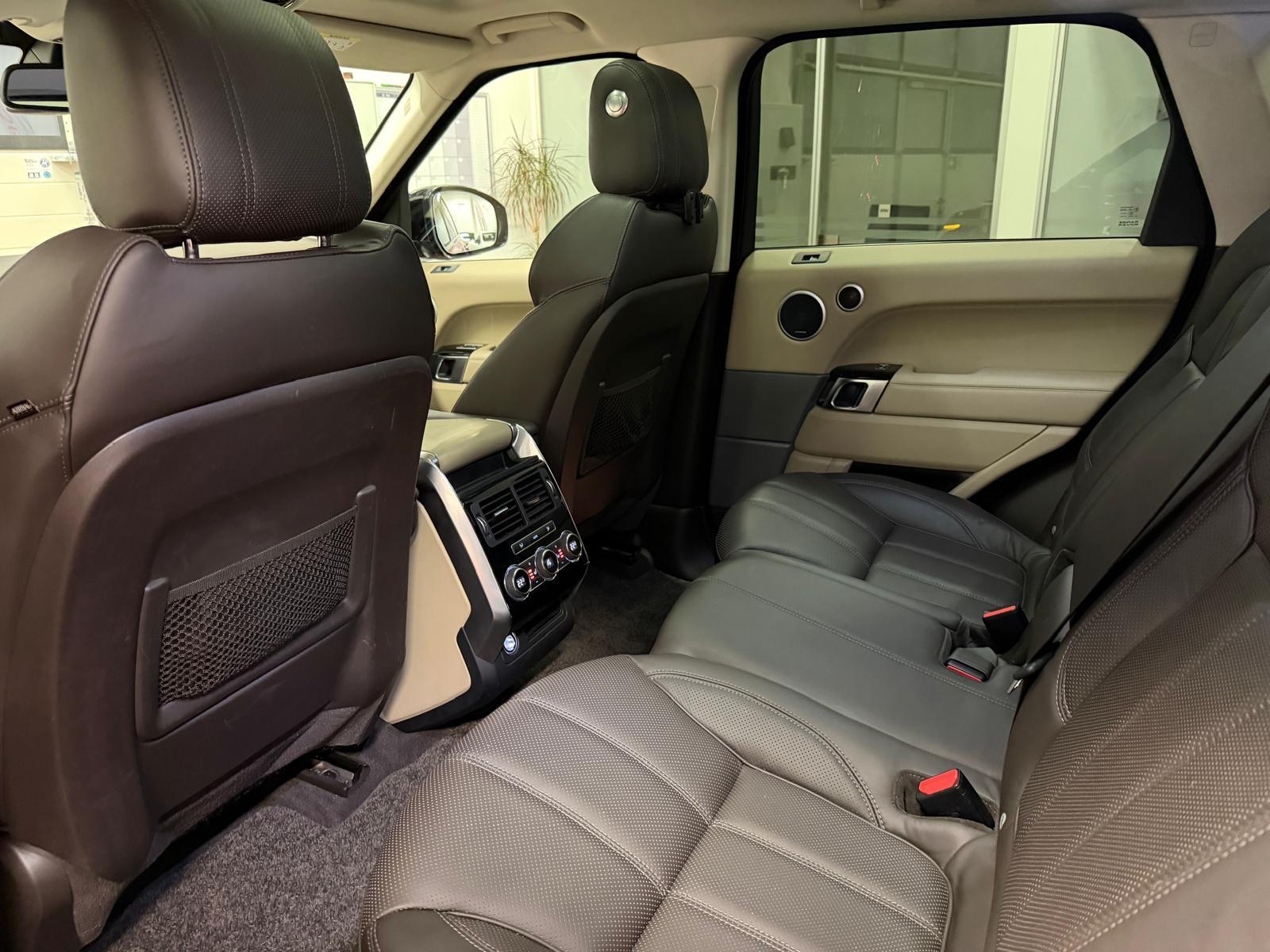 LAND ROVER Range Rover Sport 3.0 SDV6 SE-image-11