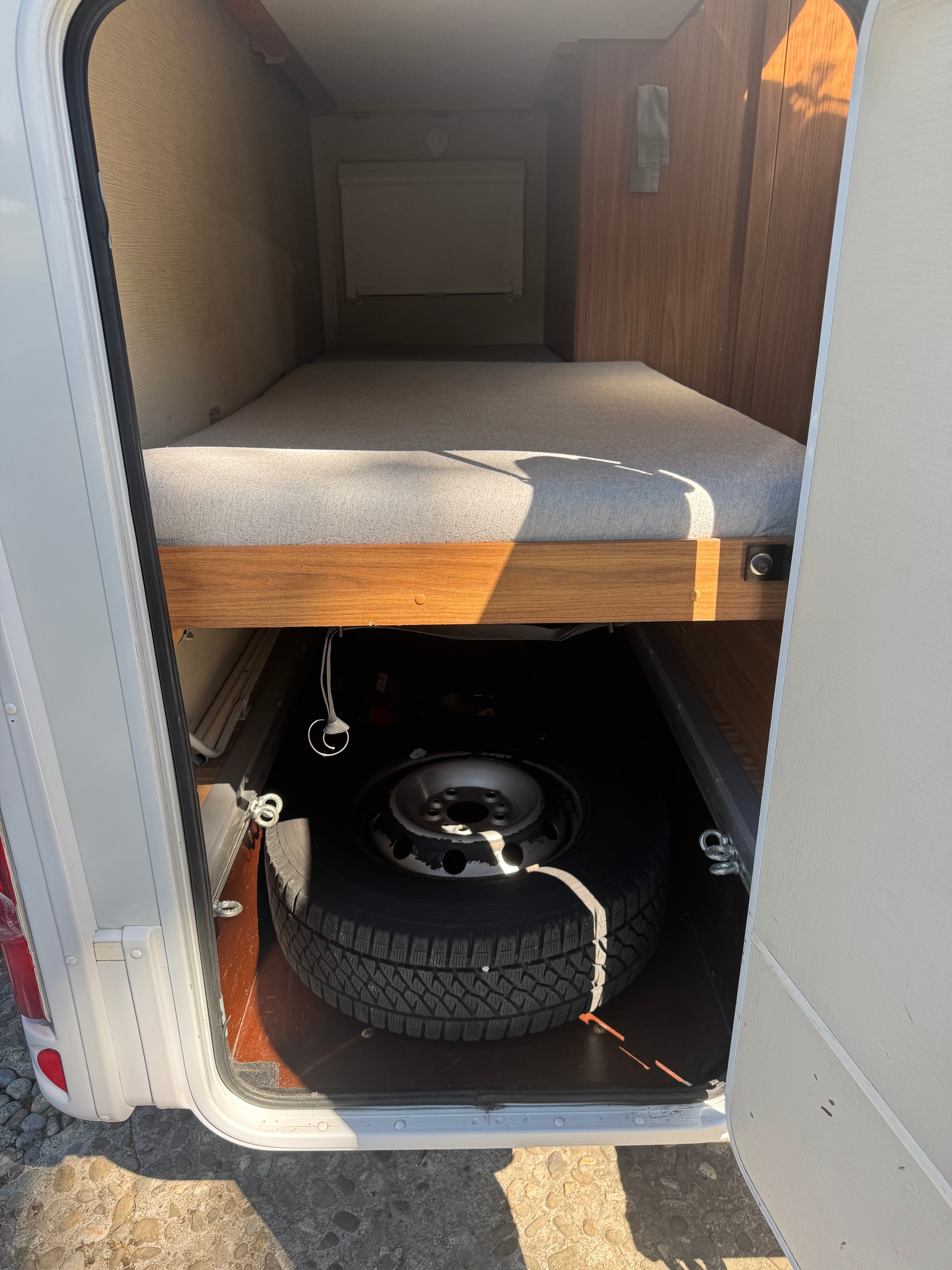 CARADO Fiat Ducato Capron A 461 6 plätzer-image-15