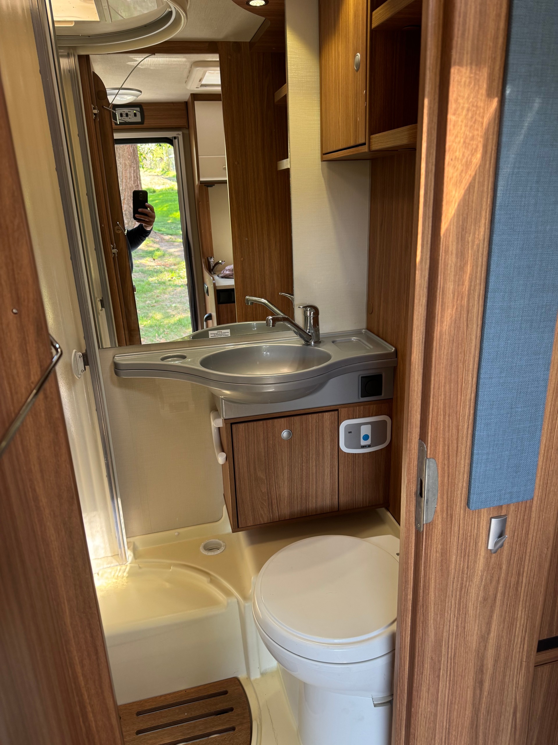CARADO Fiat Ducato Capron A 461 6 plätzer-image-7
