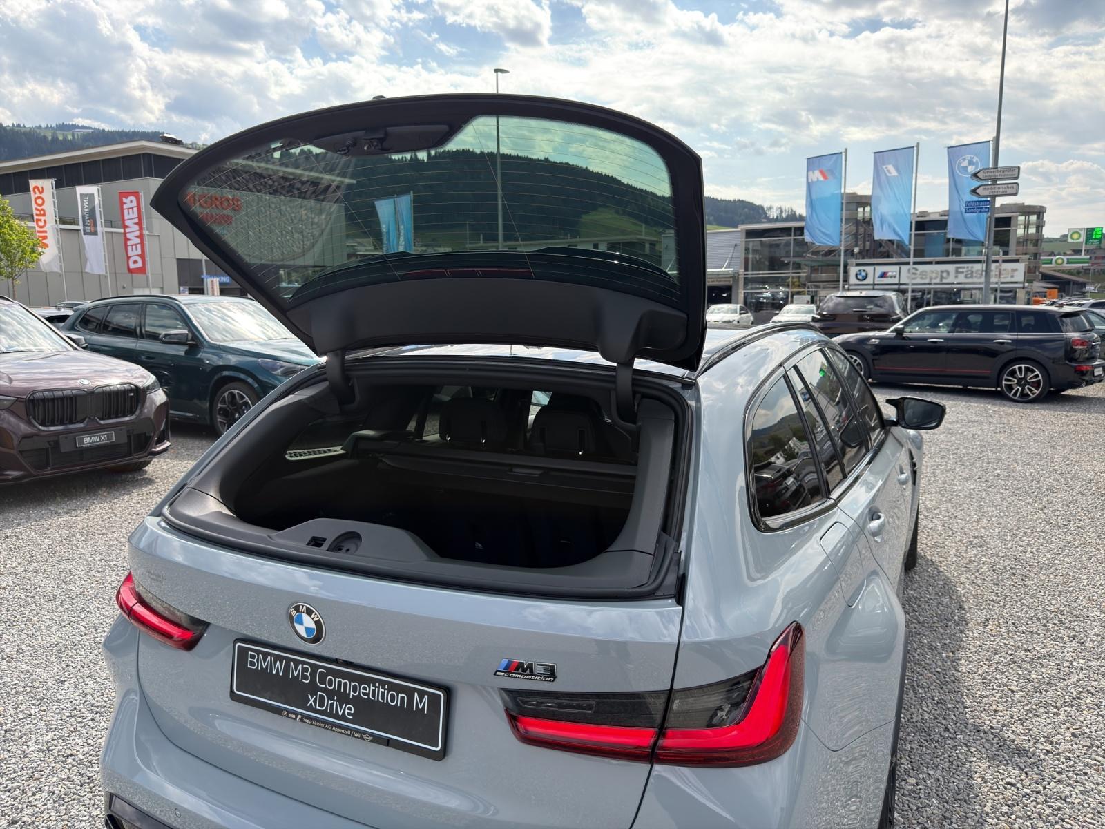 BMW M3 Competition M xDrive Touring-image-25