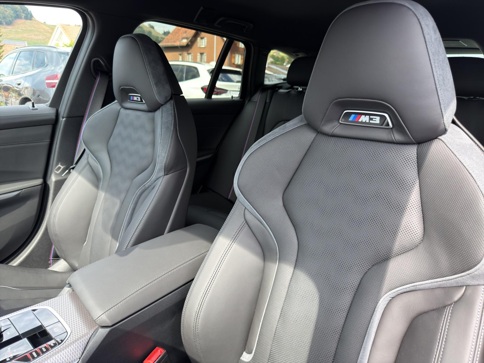 BMW M3 Competition M xDrive Touring-image-23