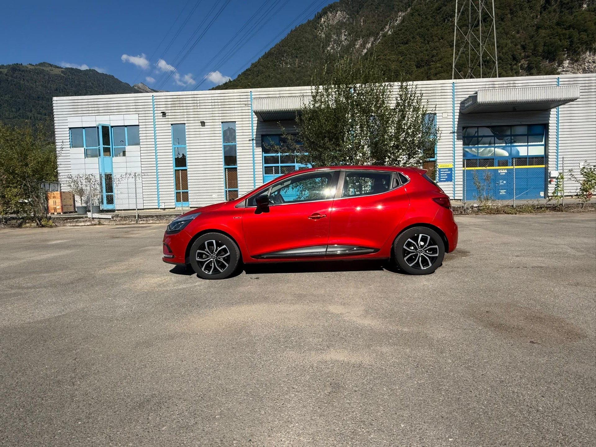 RENAULT CLIO-image-5