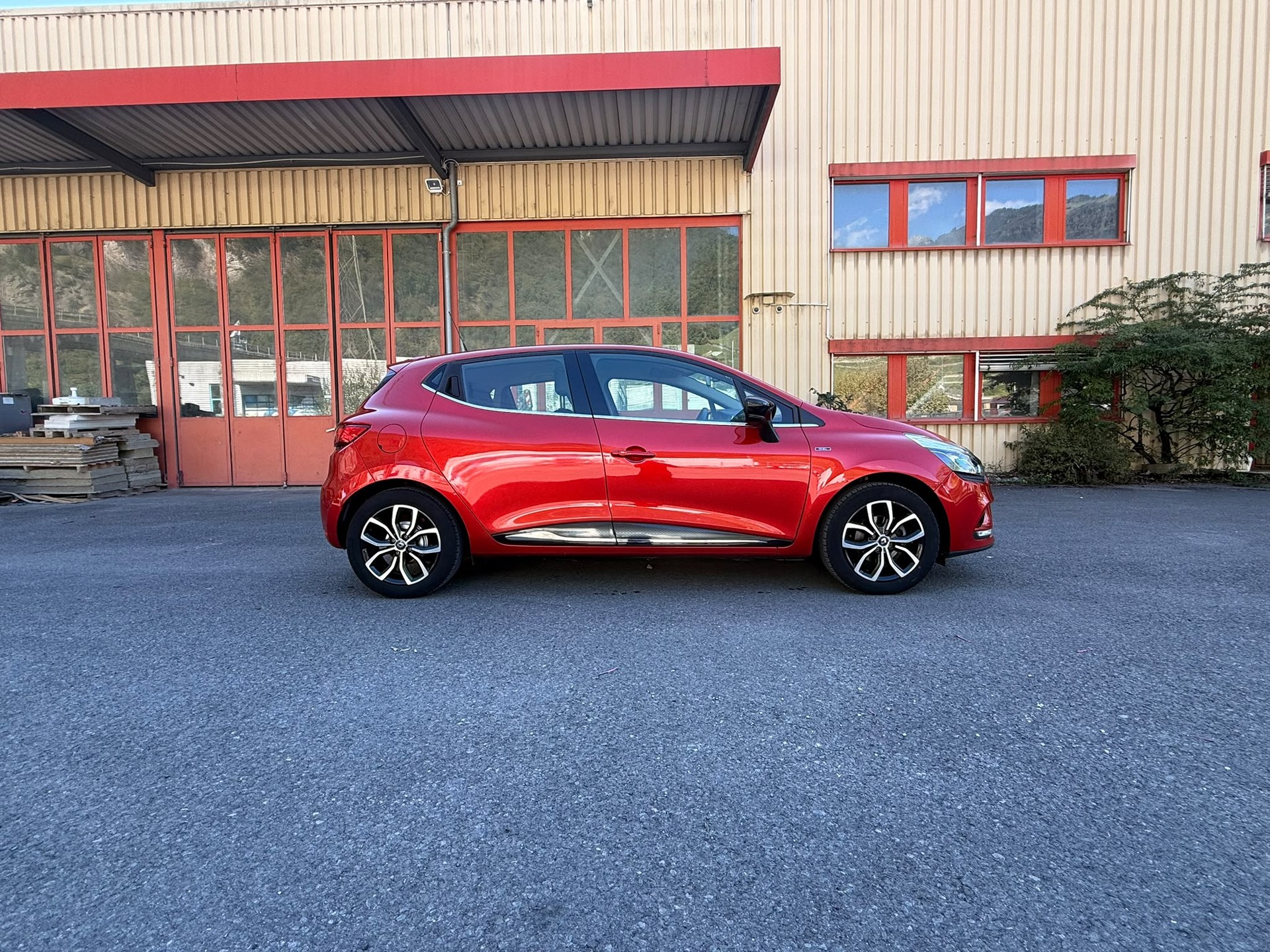 RENAULT CLIO-image-7