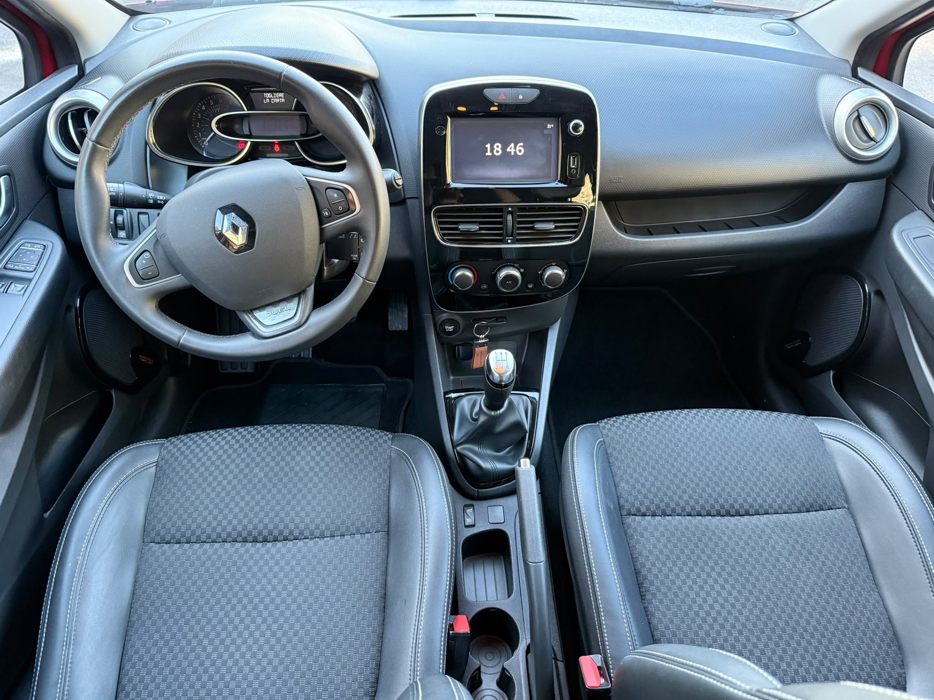 RENAULT CLIO-image-13