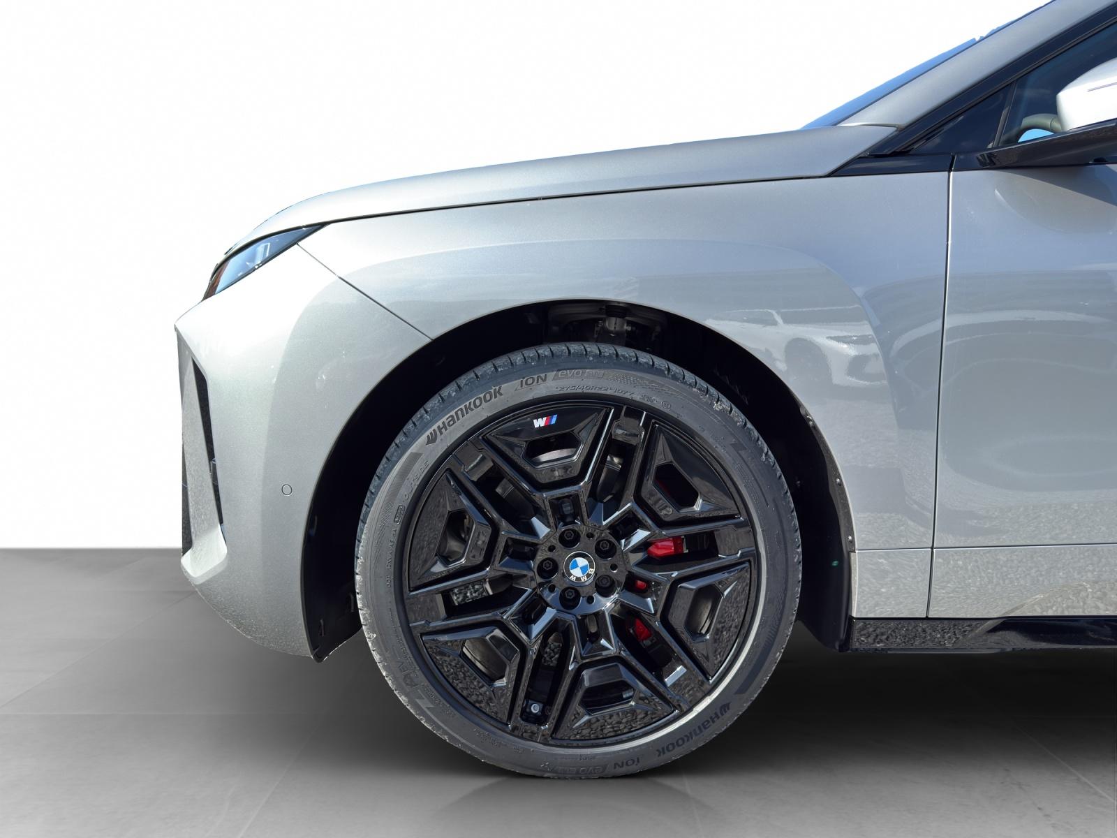BMW iX xDrive45 M Sport Pro-image-19