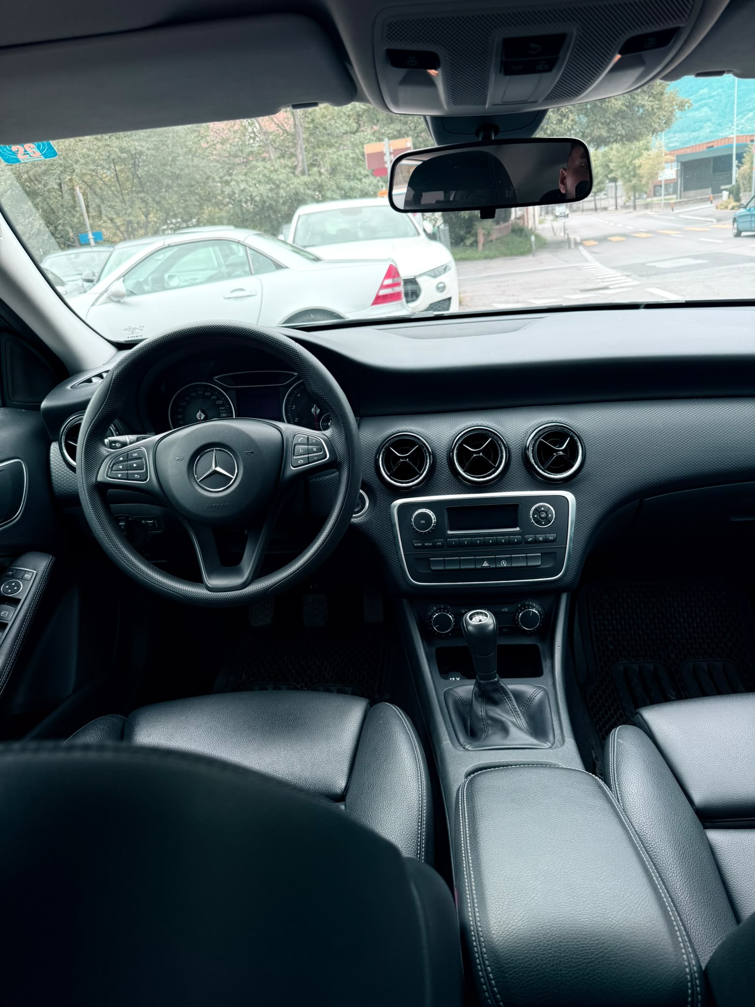 MERCEDES-BENZ A 160 Urban-image-9