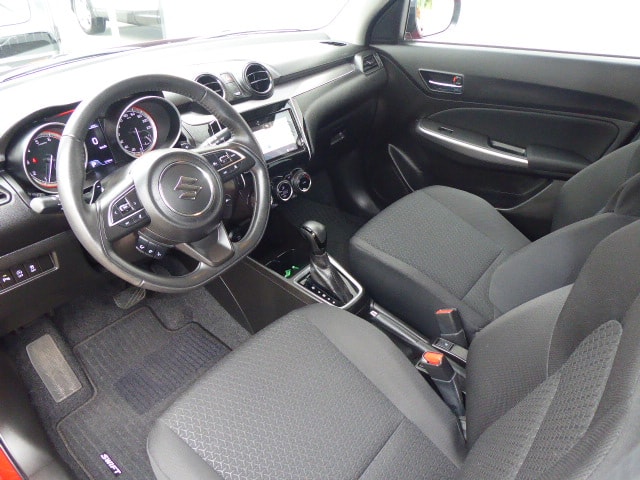 SUZUKI Swift 1.2 Compact Hybrid CVT-image-4