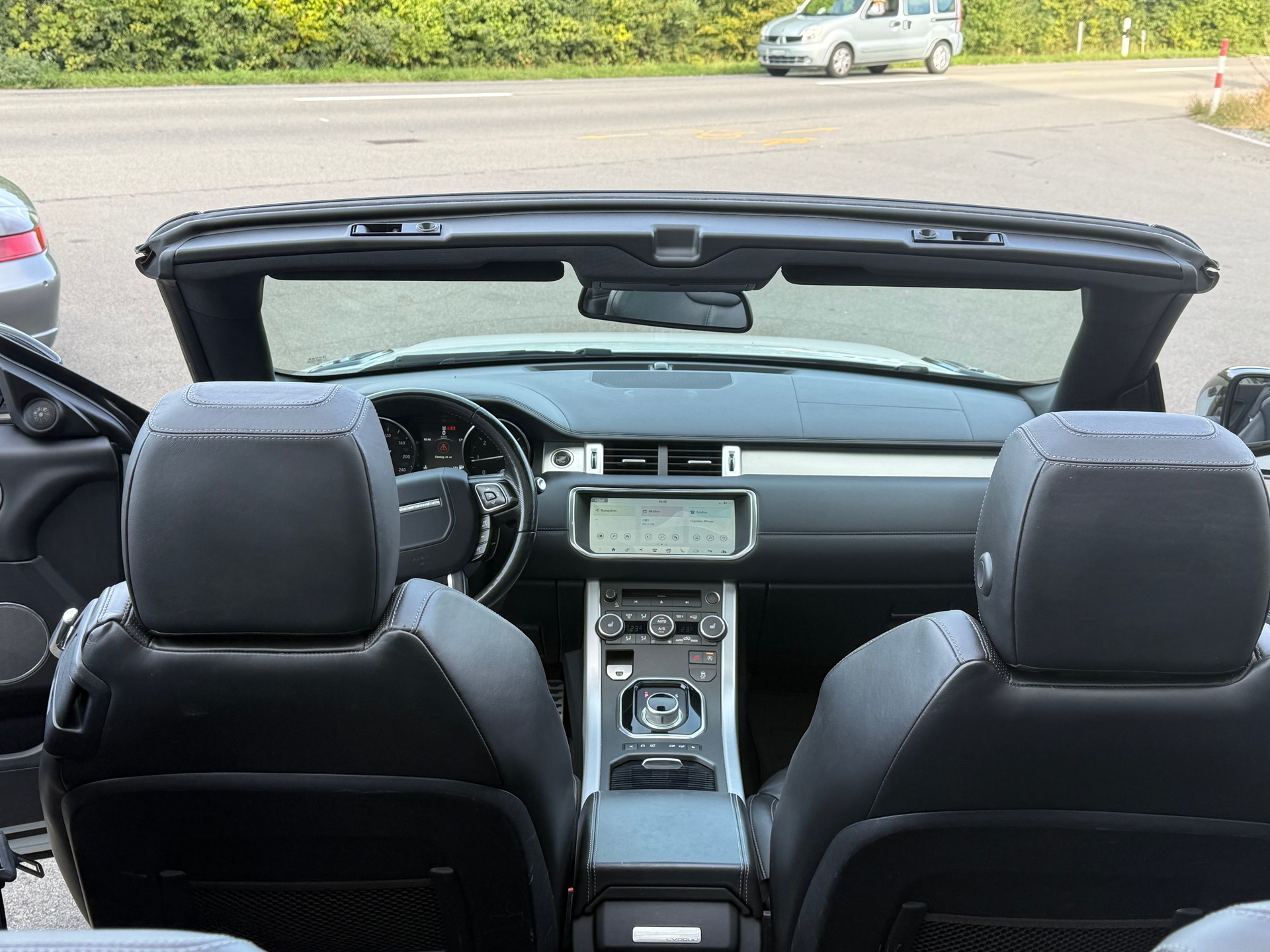 LAND ROVER Range Rover Evoque Convert. 2.0 TD4 SE Dynamic AT9-image-7