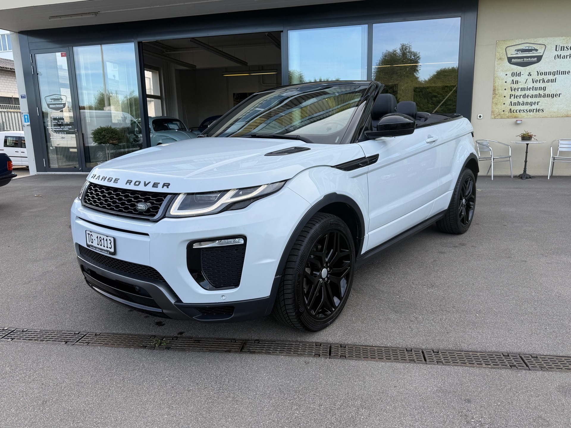 LAND ROVER Range Rover Evoque Convert. 2.0 TD4 SE Dynamic AT9-image-0