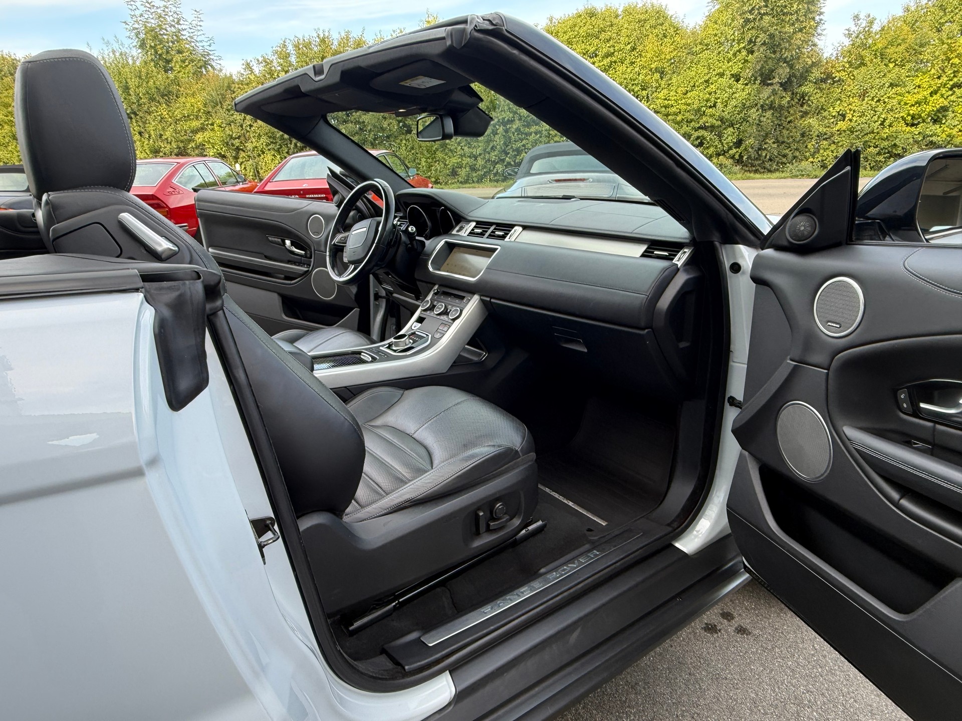 LAND ROVER Range Rover Evoque Convert. 2.0 TD4 SE Dynamic AT9-image-8