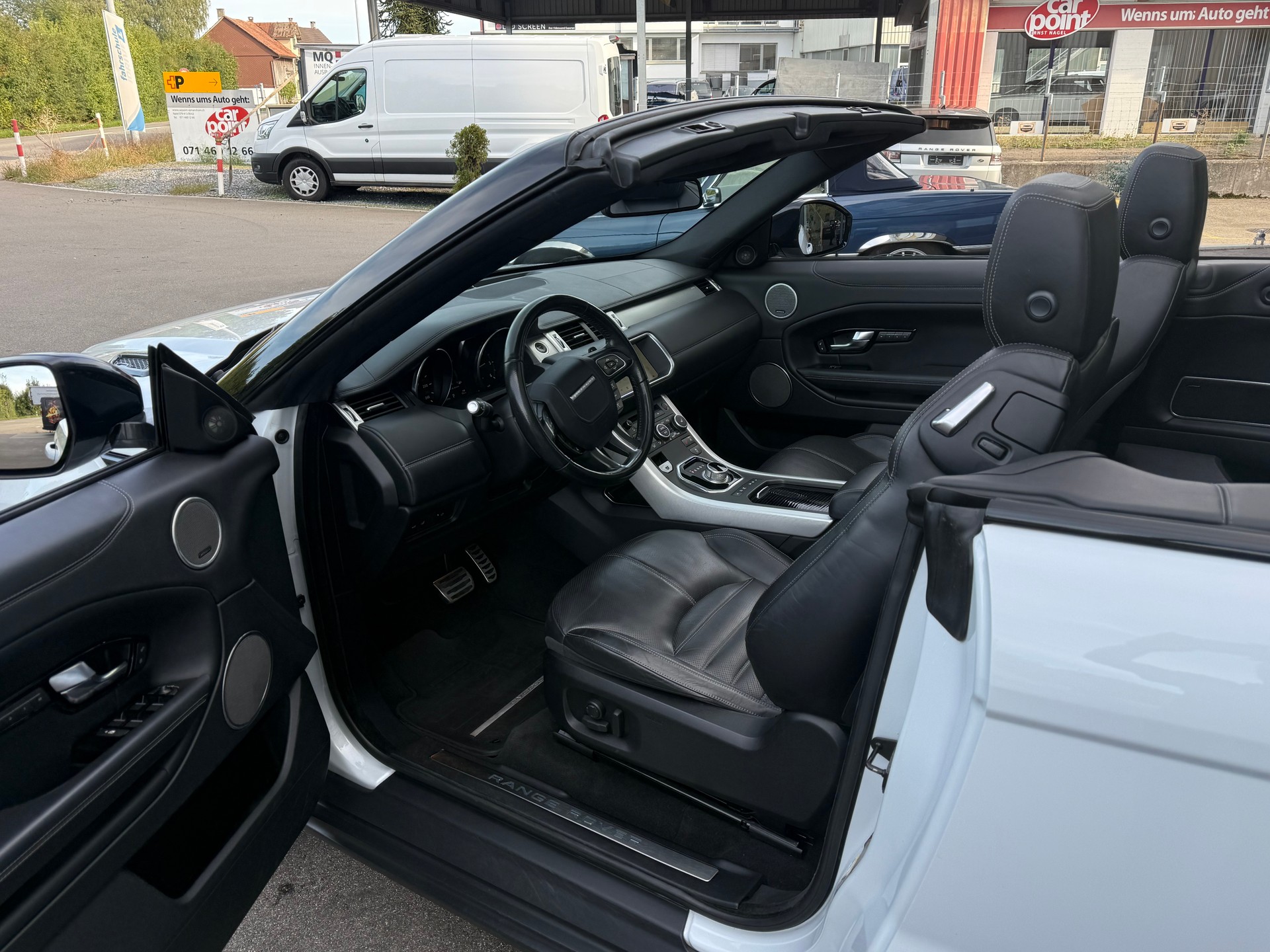 LAND ROVER Range Rover Evoque Convert. 2.0 TD4 SE Dynamic AT9-image-6