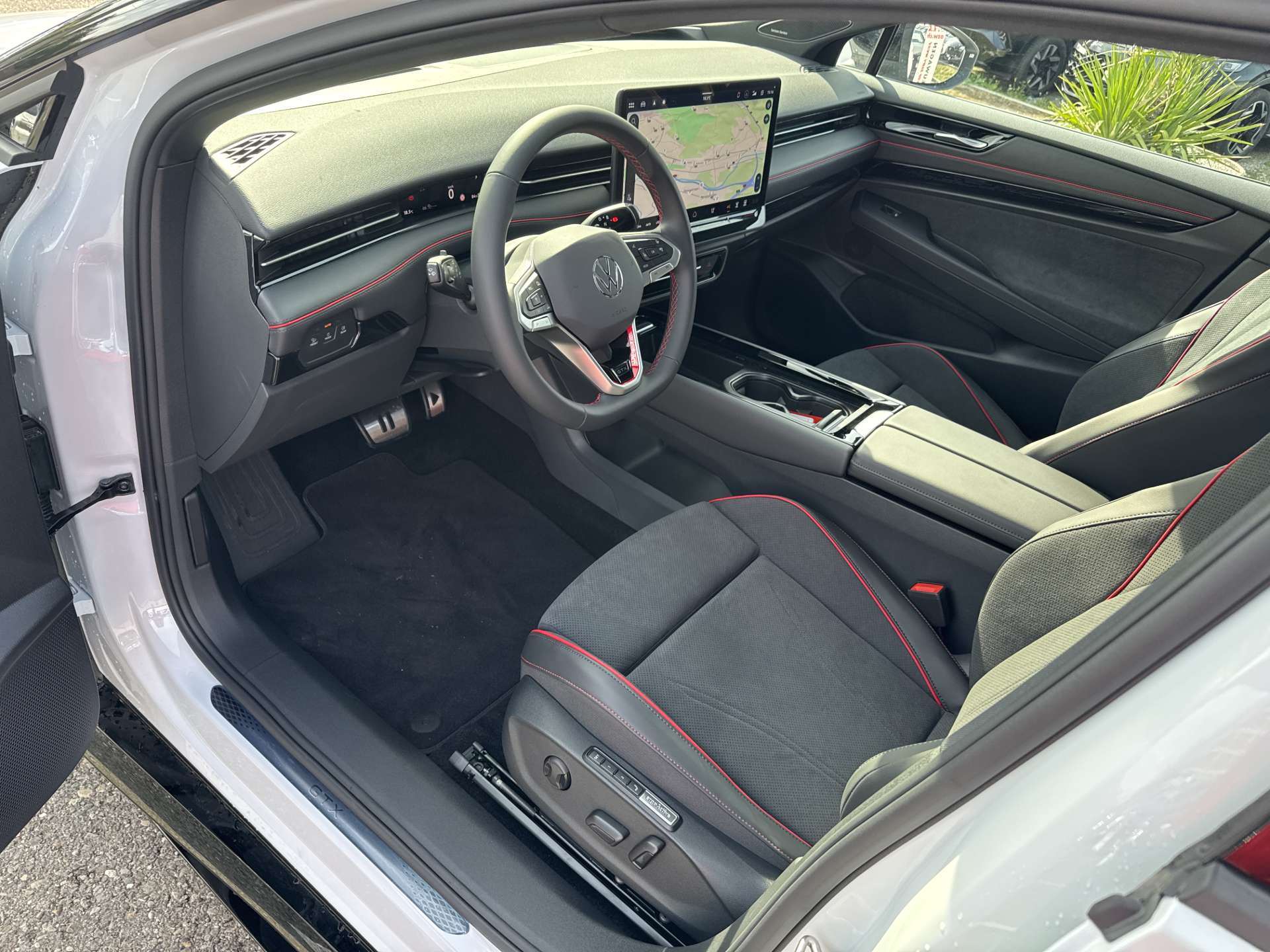 VW ID.7 Tourer GTX 86 kWh 4 Motion Automat-image-5