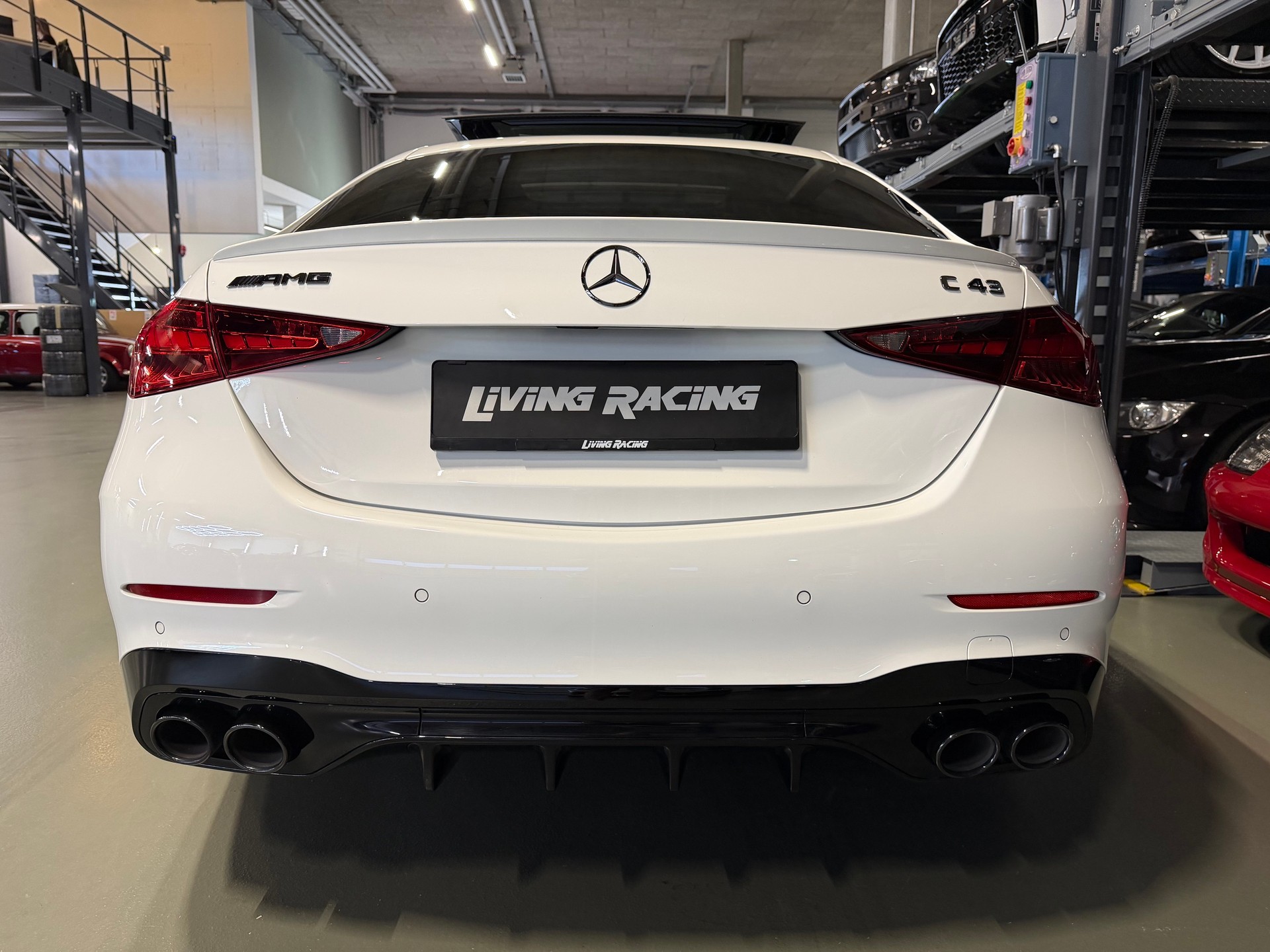 MERCEDES-BENZ C 43 AMG 4 Matic-image-3