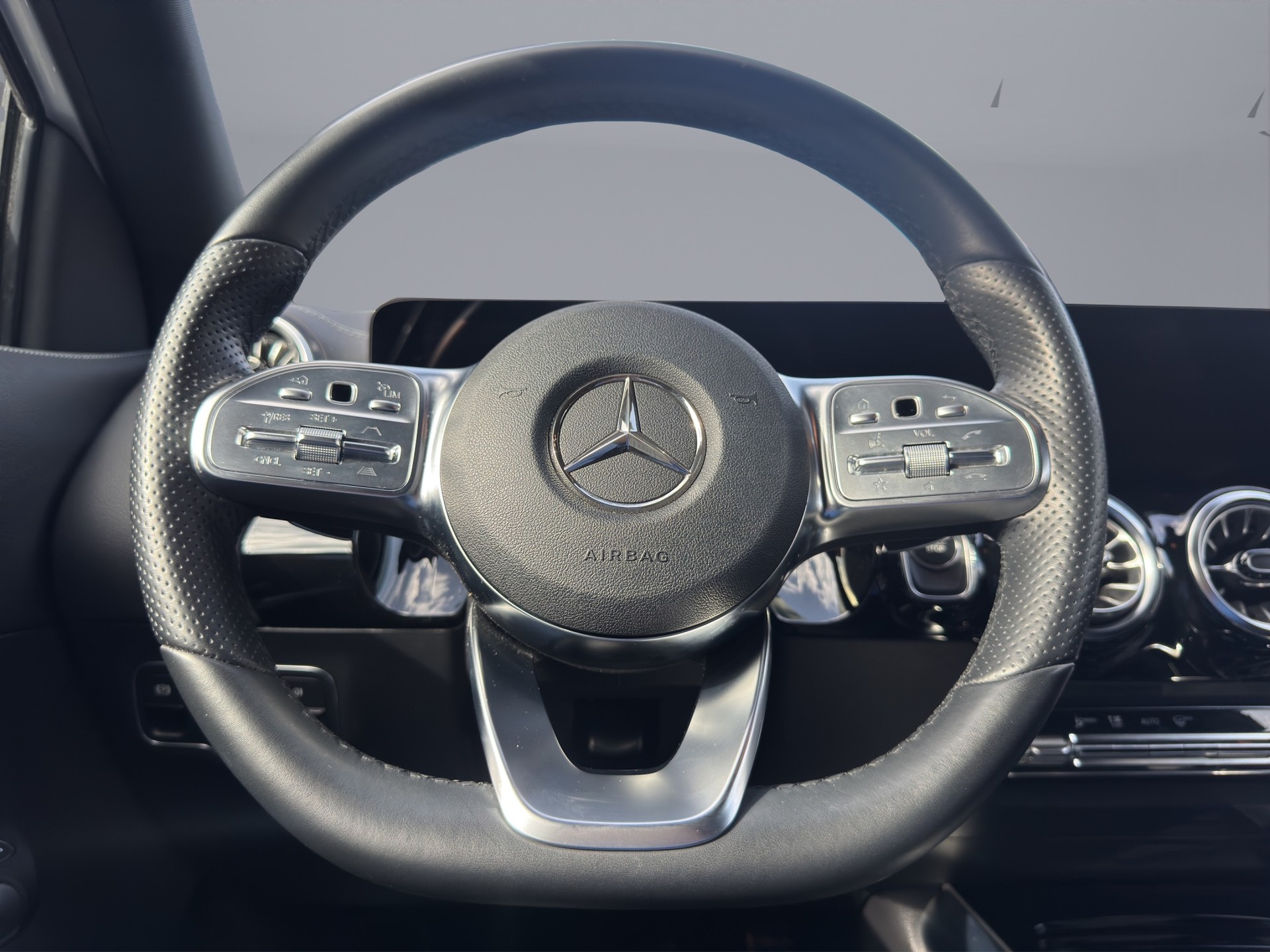 MERCEDES-BENZ 350 Swiss Star AMG Line 4matic-image-9