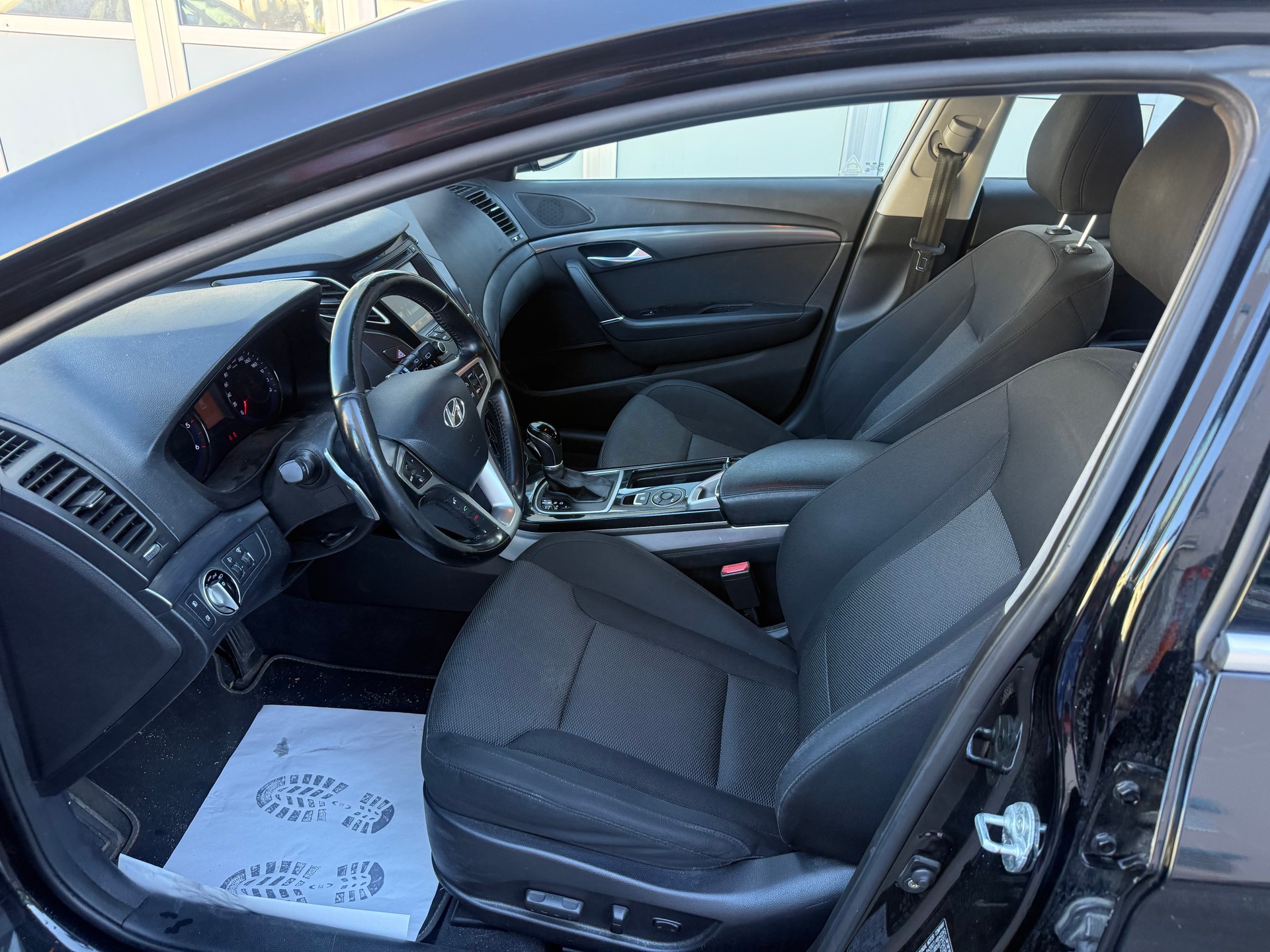 HYUNDAI i40 Wagon 1.7 CRDI Premium Automatic-image-5