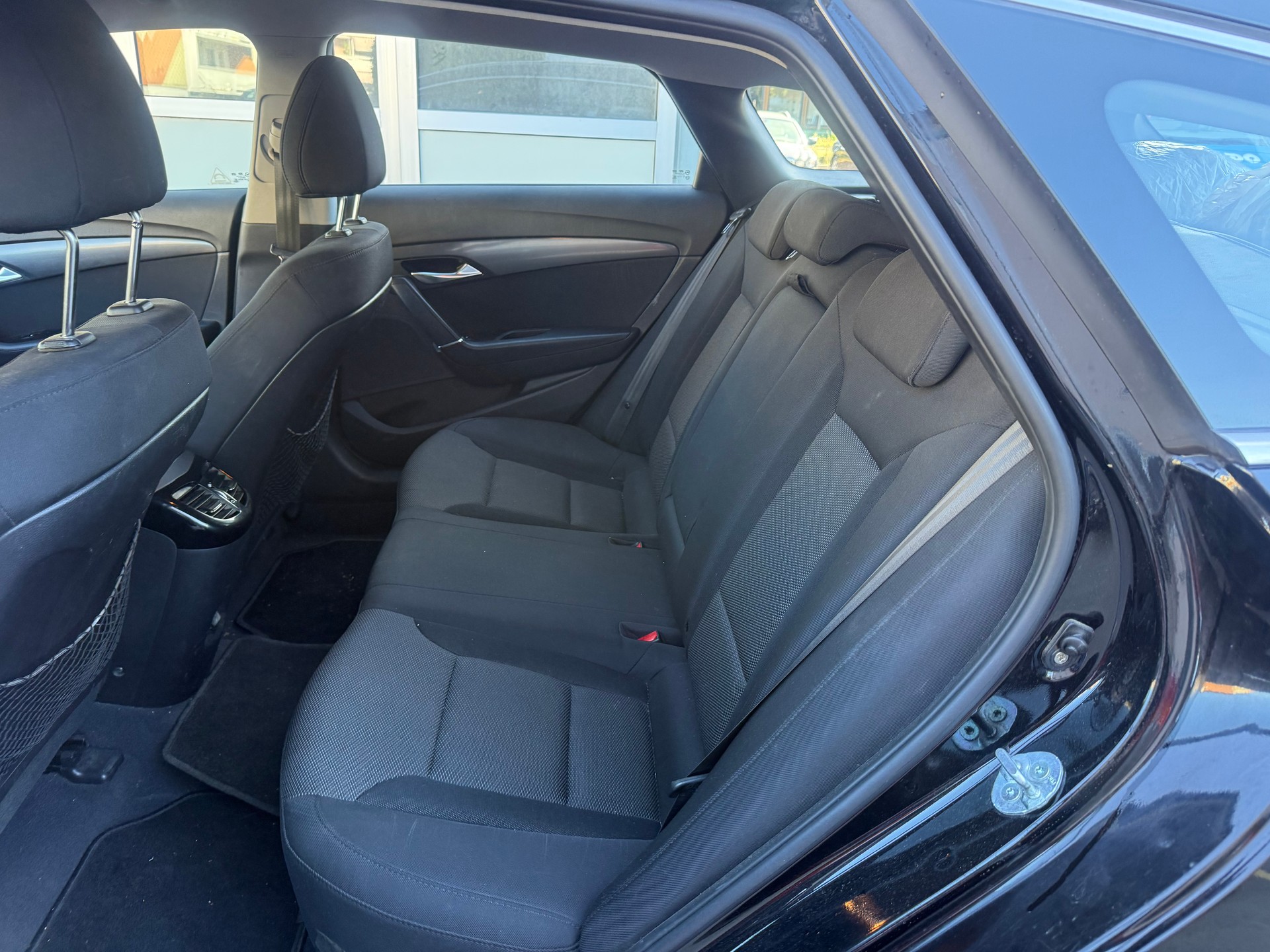 HYUNDAI i40 Wagon 1.7 CRDI Premium Automatic-image-8