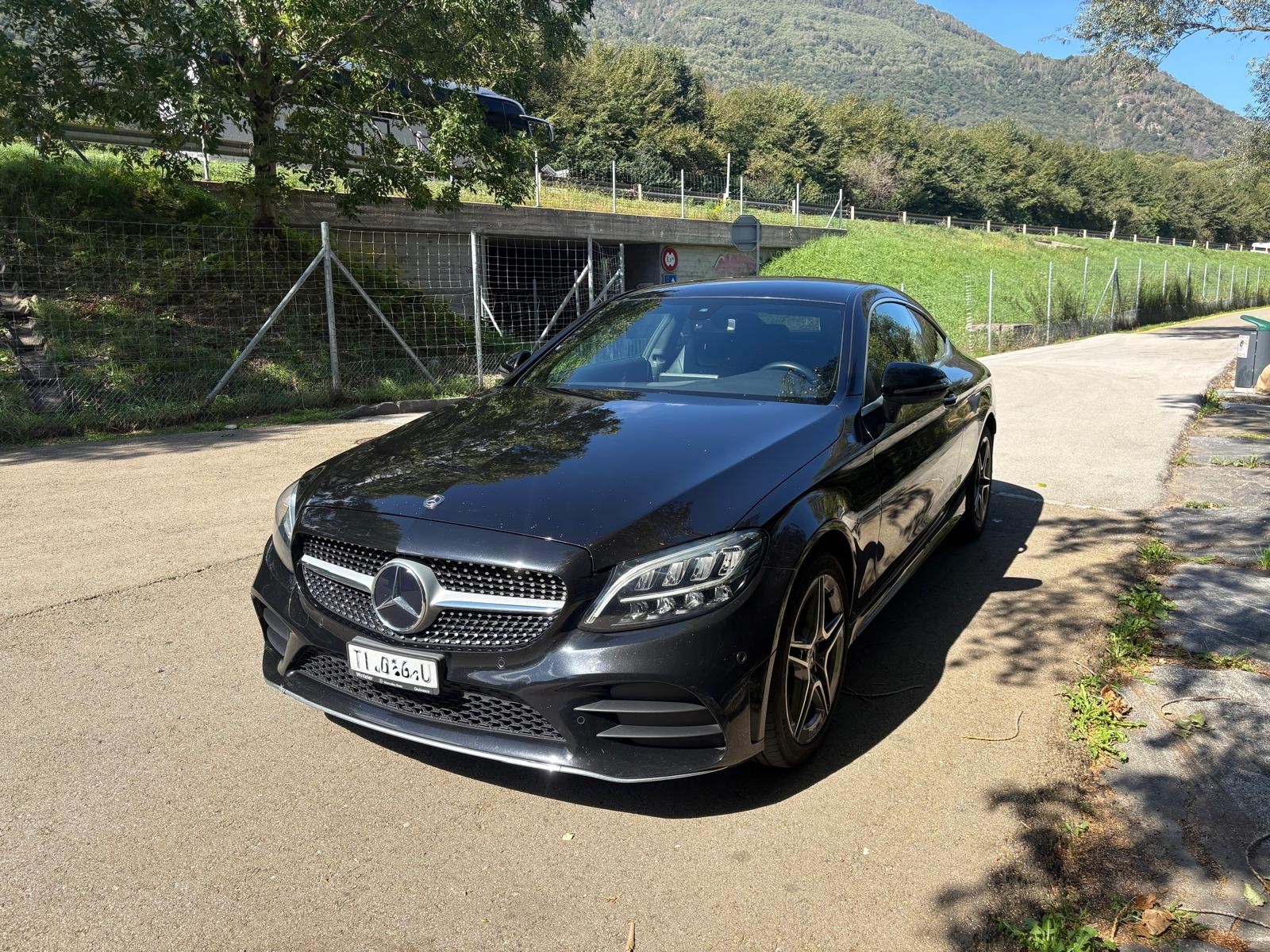 MERCEDES-BENZ C 180 Coupé-image-0