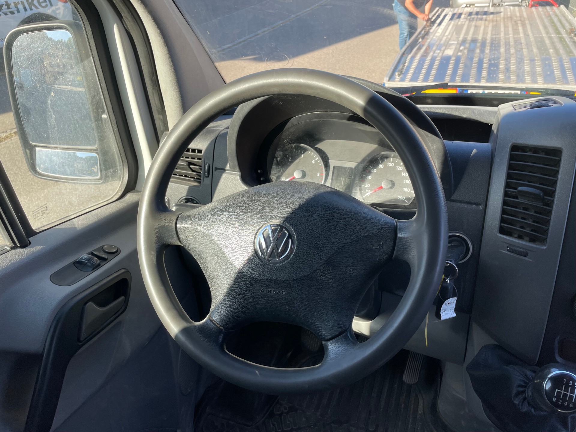 VW Crafter 35 2.0 TDI CR-image-8