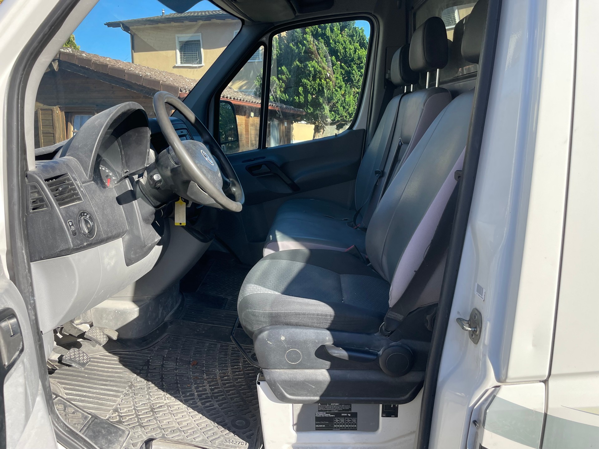 VW Crafter 35 2.0 TDI CR-image-9